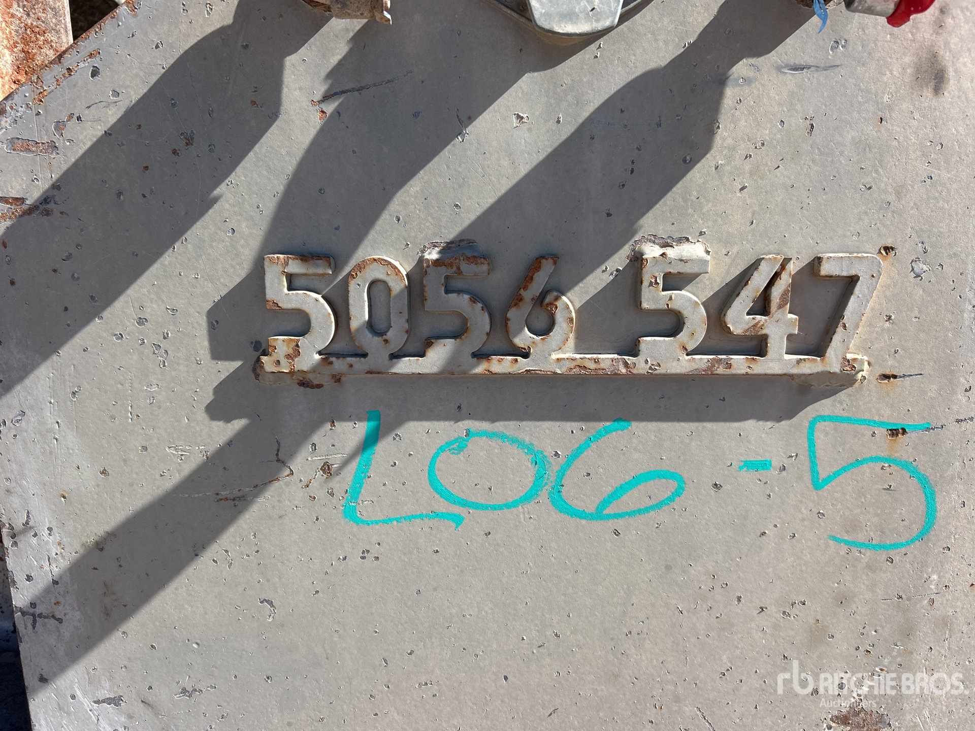 General Appearance with Numéro de série/Numéro d'identification du véhicule automobile