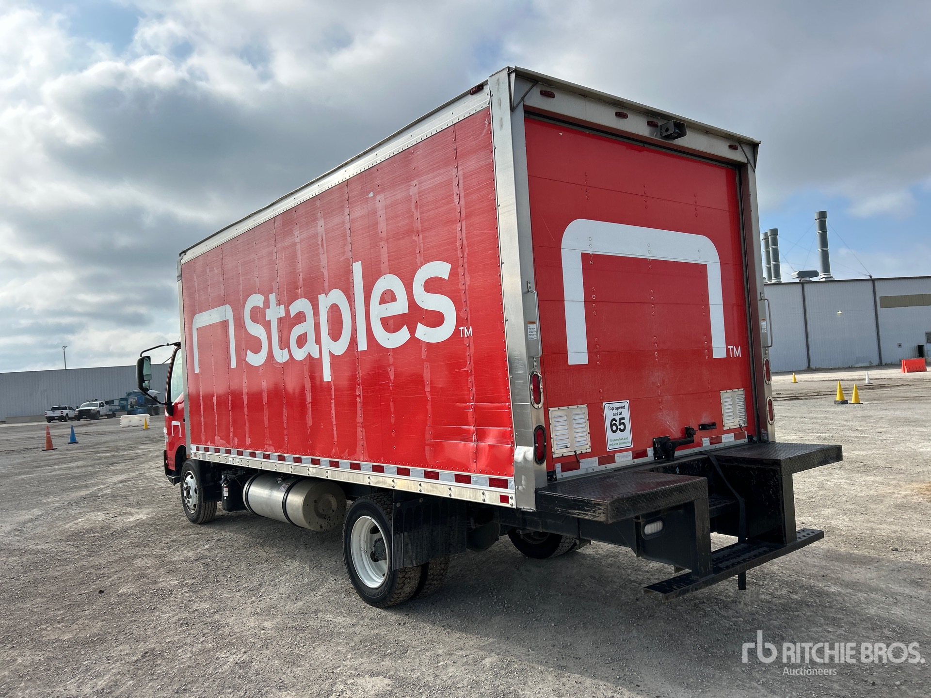 Aspect général with Image, coin arrière gauche