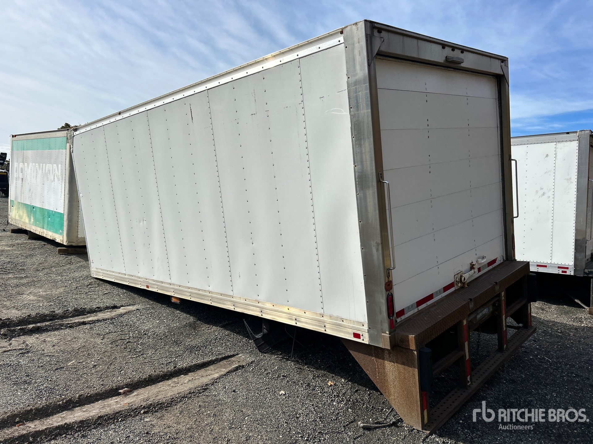 Aspect général with Image, coin arrière gauche