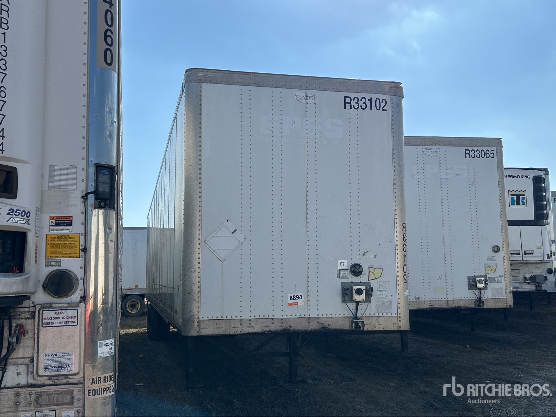 General Appearance with Image, coin avant droit