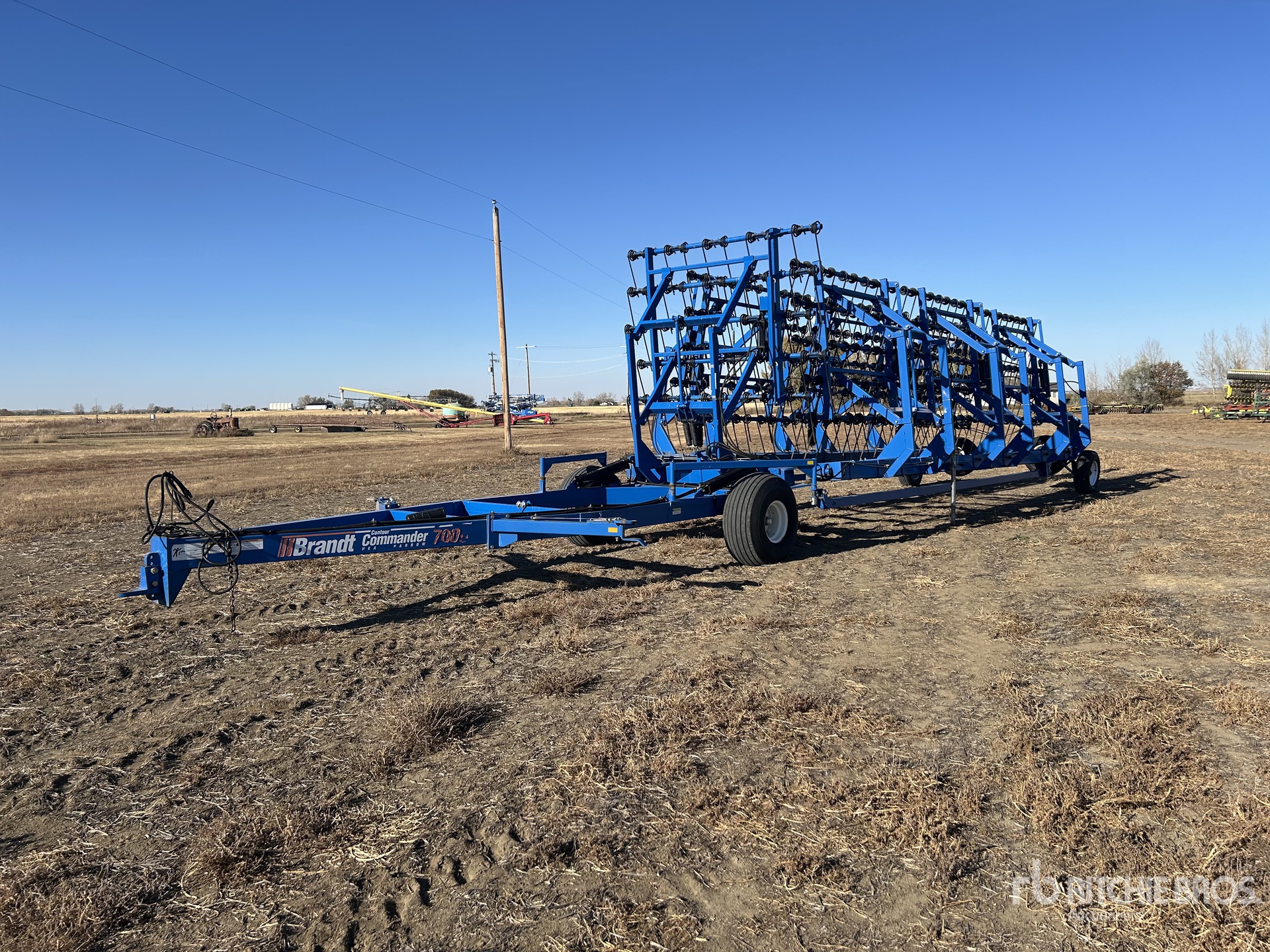 General Appearance with Bild, Ecke vorne links