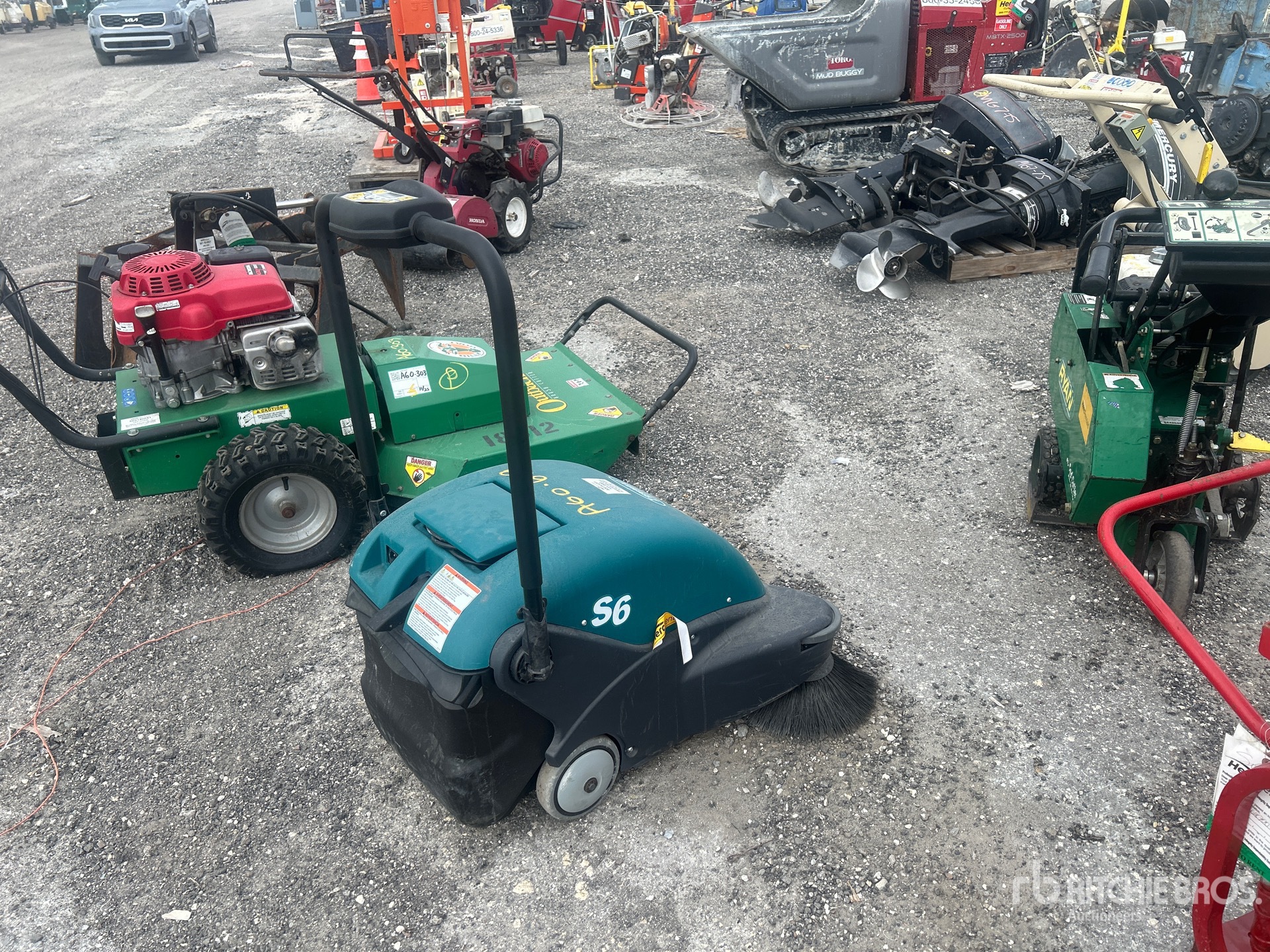 Aspect général with Image, coin arrière droit