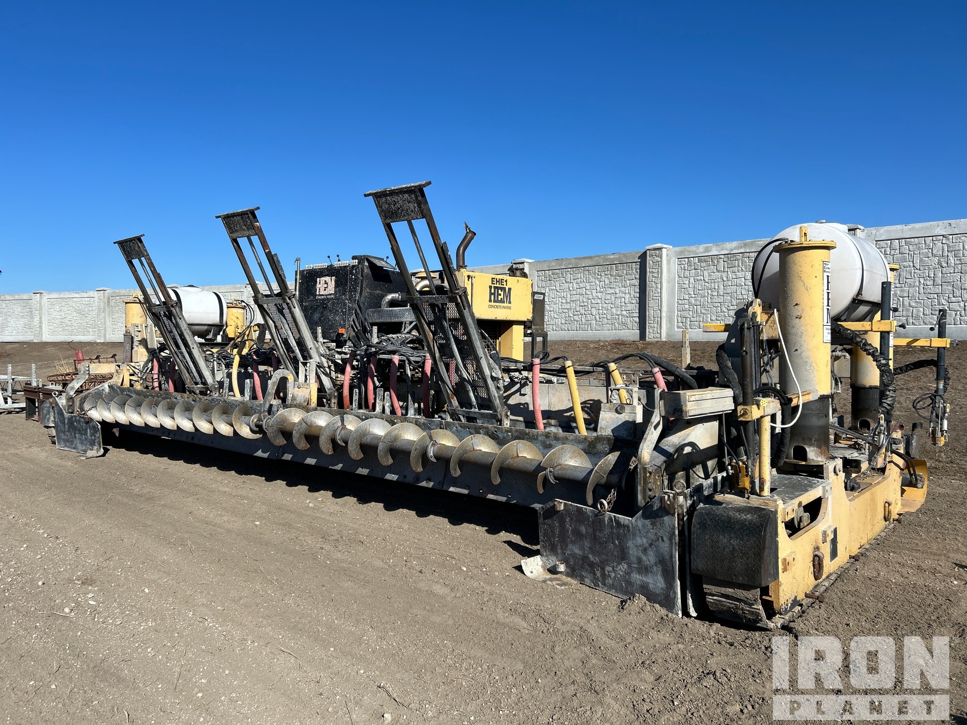 General Appearance with Featured Photo