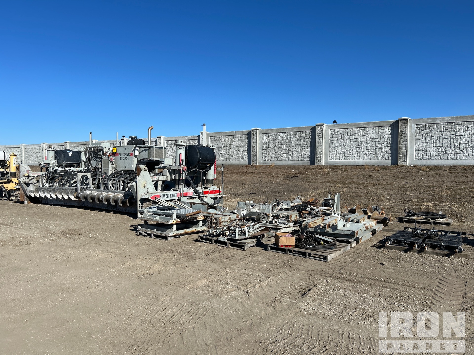 General Appearance with Featured Photo