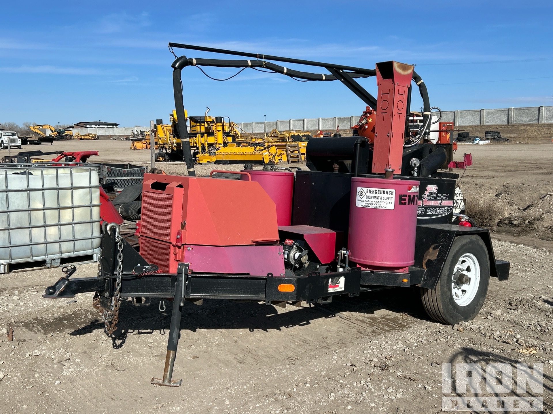 General Appearance with Bild, Ecke vorne links