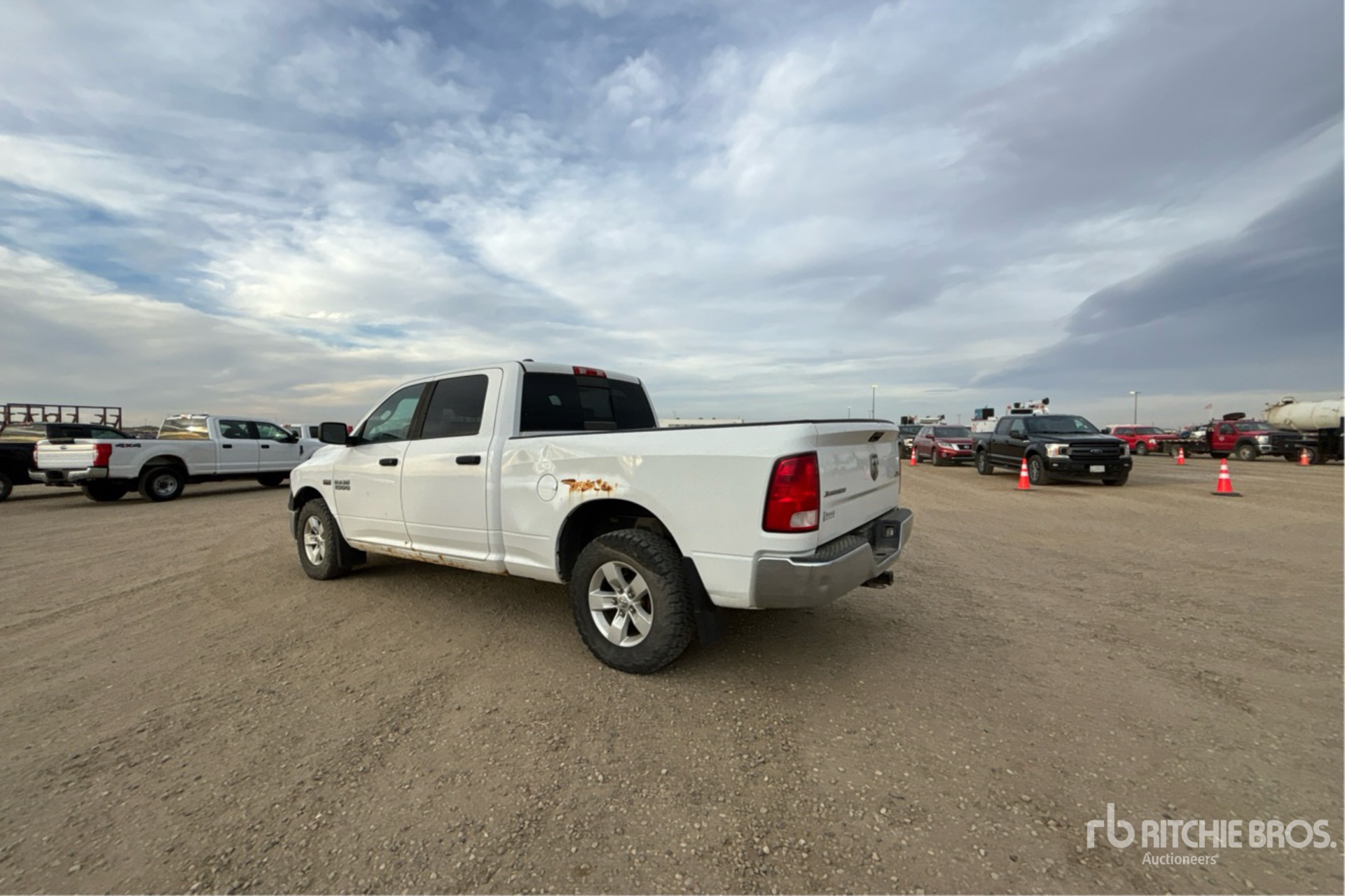 General Appearance with Imagen: esquina trasera izquierda