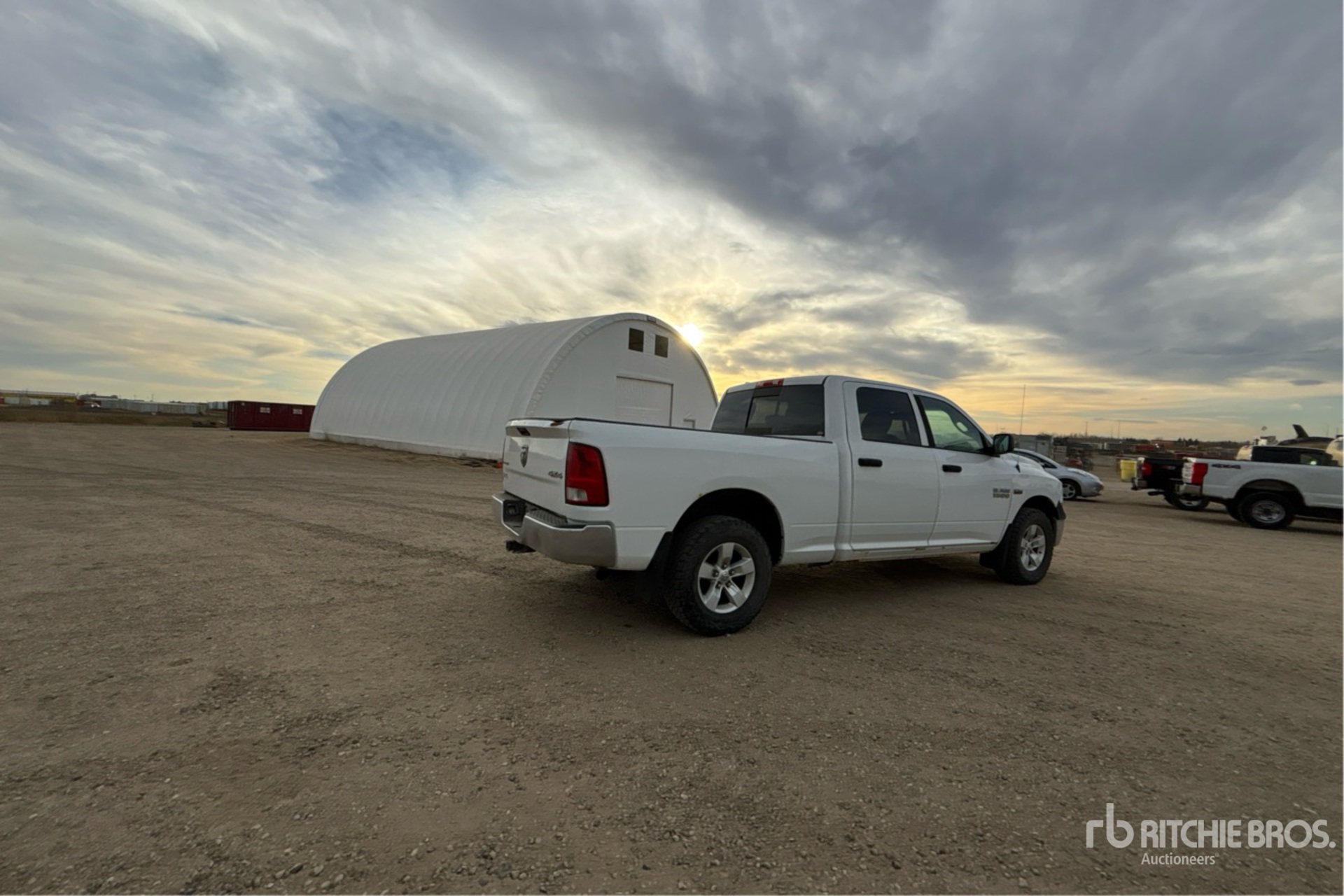 General Appearance with Imagen: esquina trasera derecha