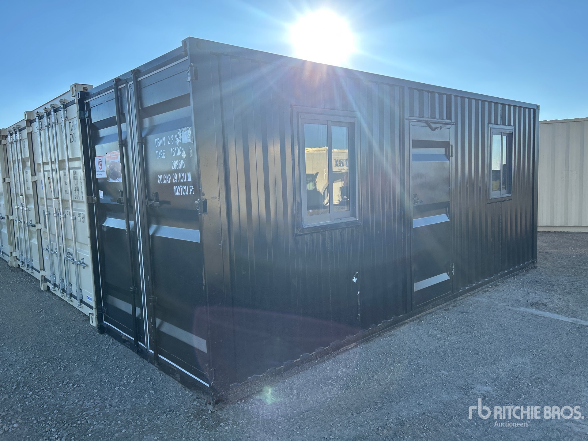 Aspect général with Image, coin avant gauche