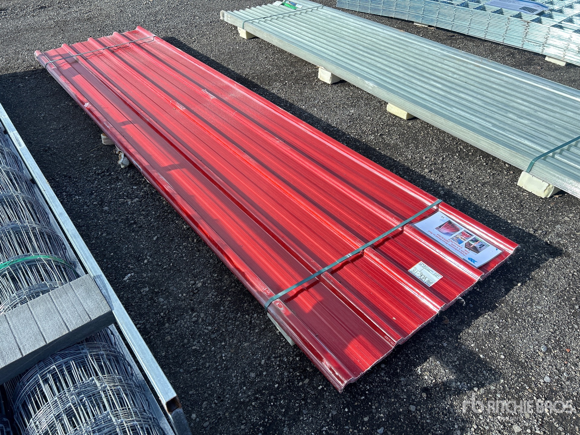 General Appearance with Bild, Ecke vorne links