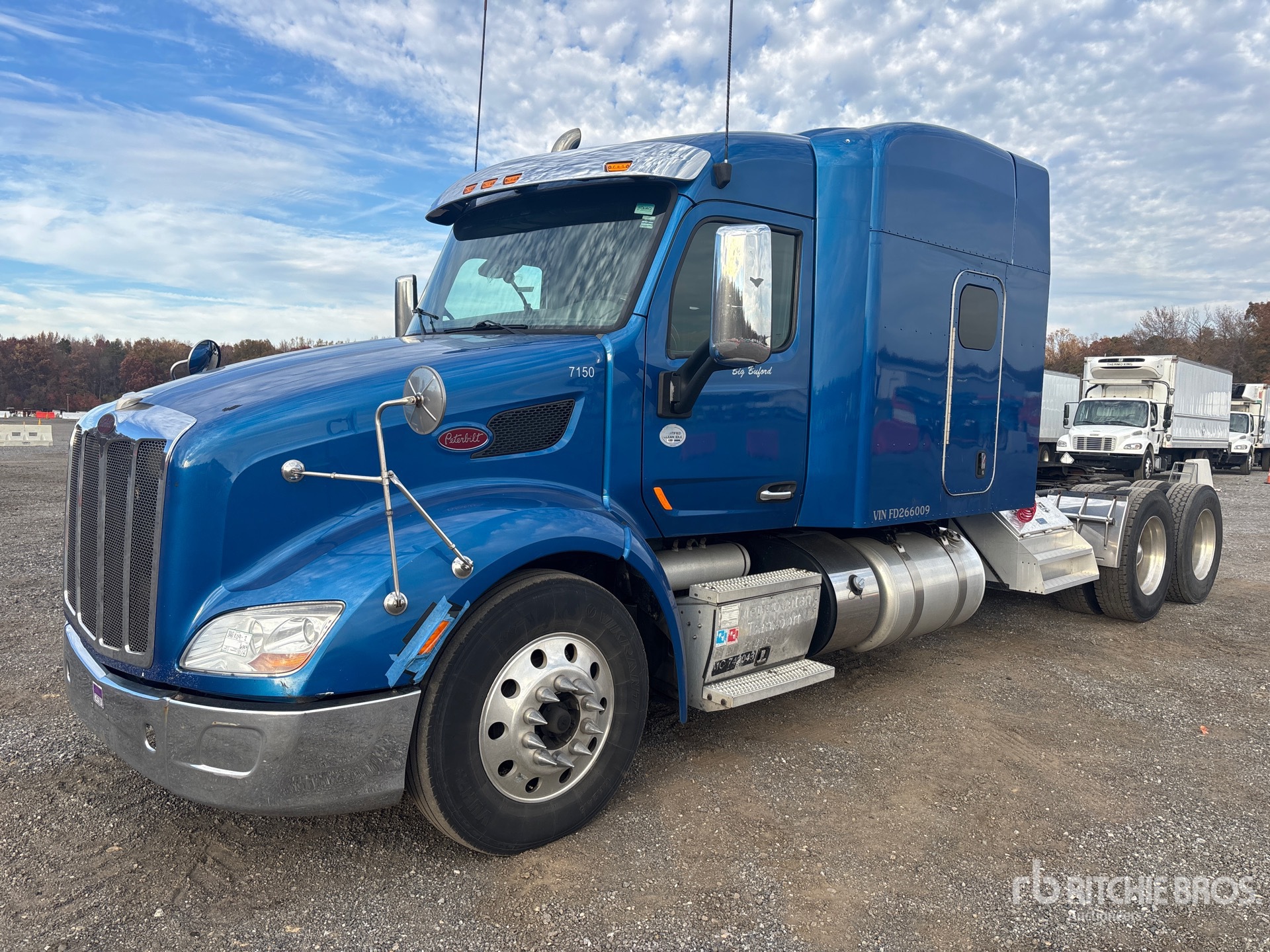 General Appearance with Foto, angolo anteriore sinistro