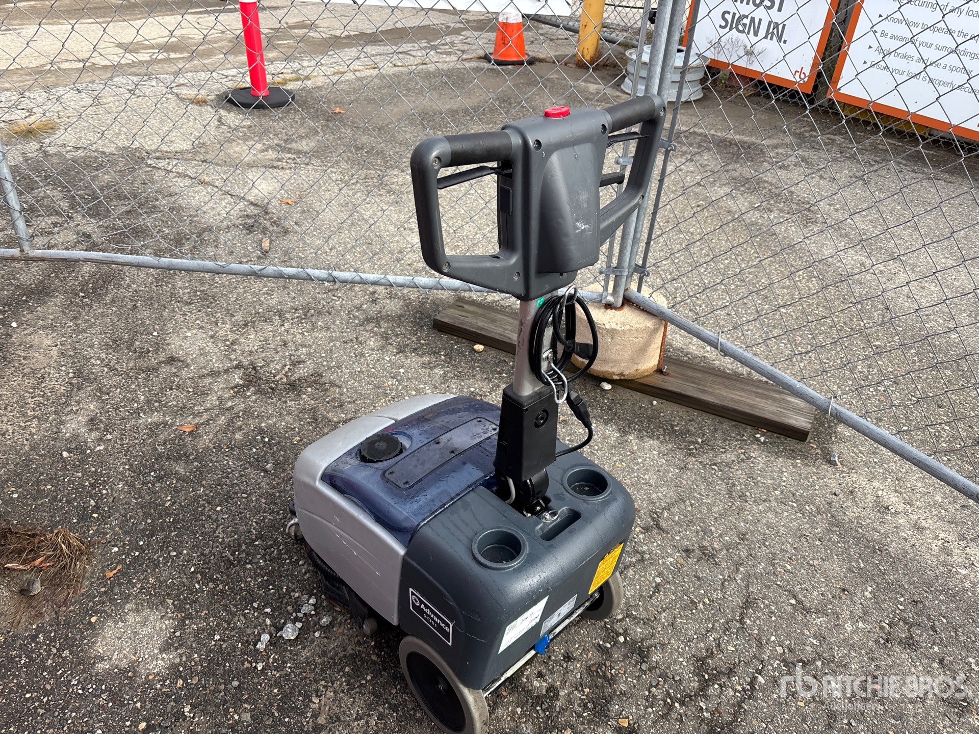 General Appearance with Zdjęcie, lewy dolny róg