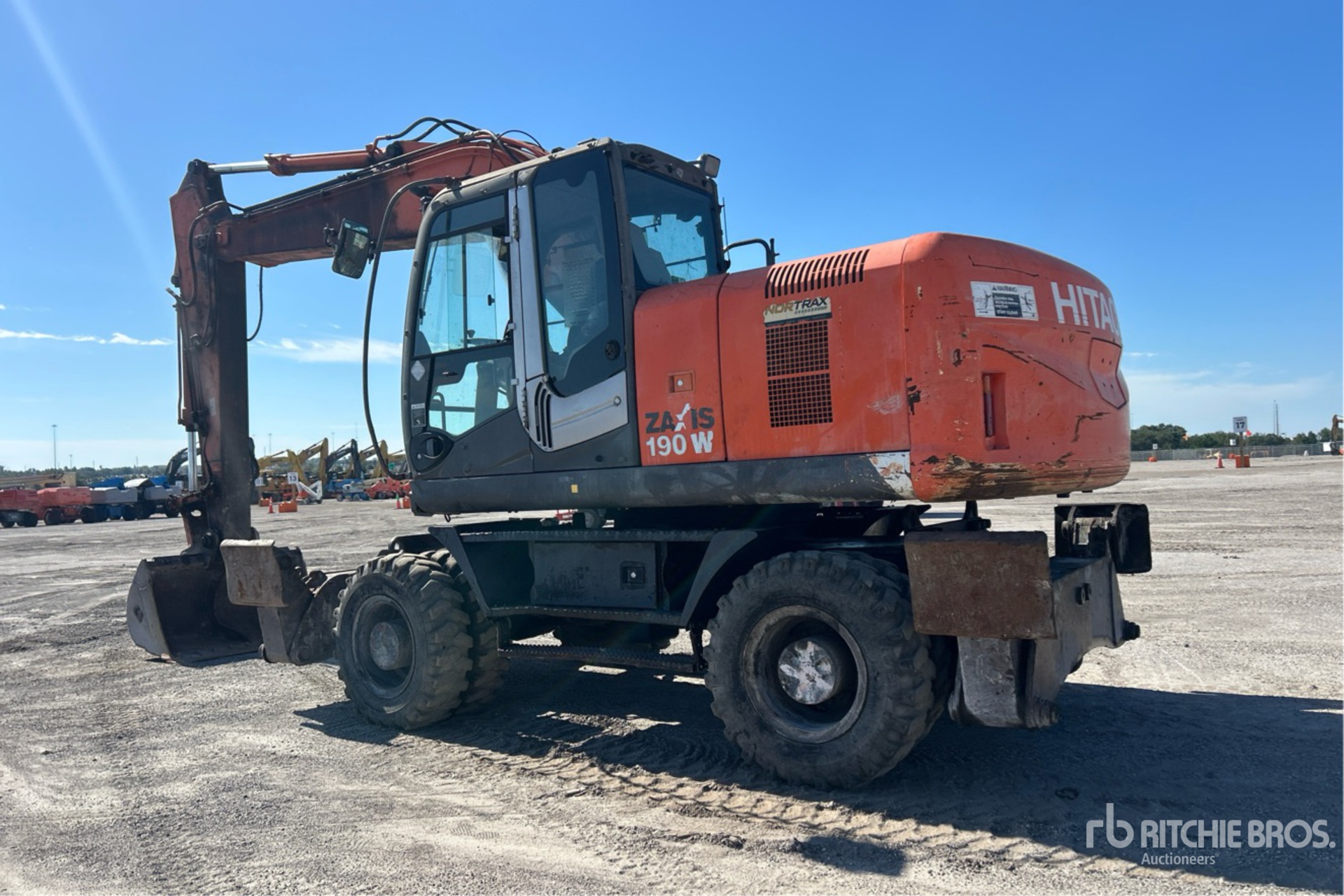 General Appearance with Foto, angolo posteriore sinistro