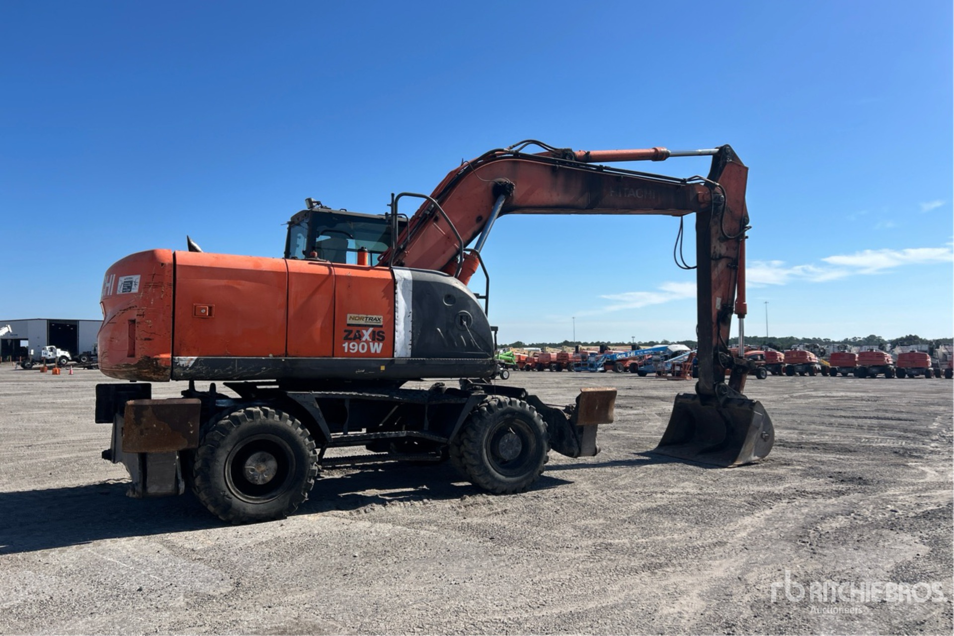 General Appearance with Foto, angolo anteriore sinistro