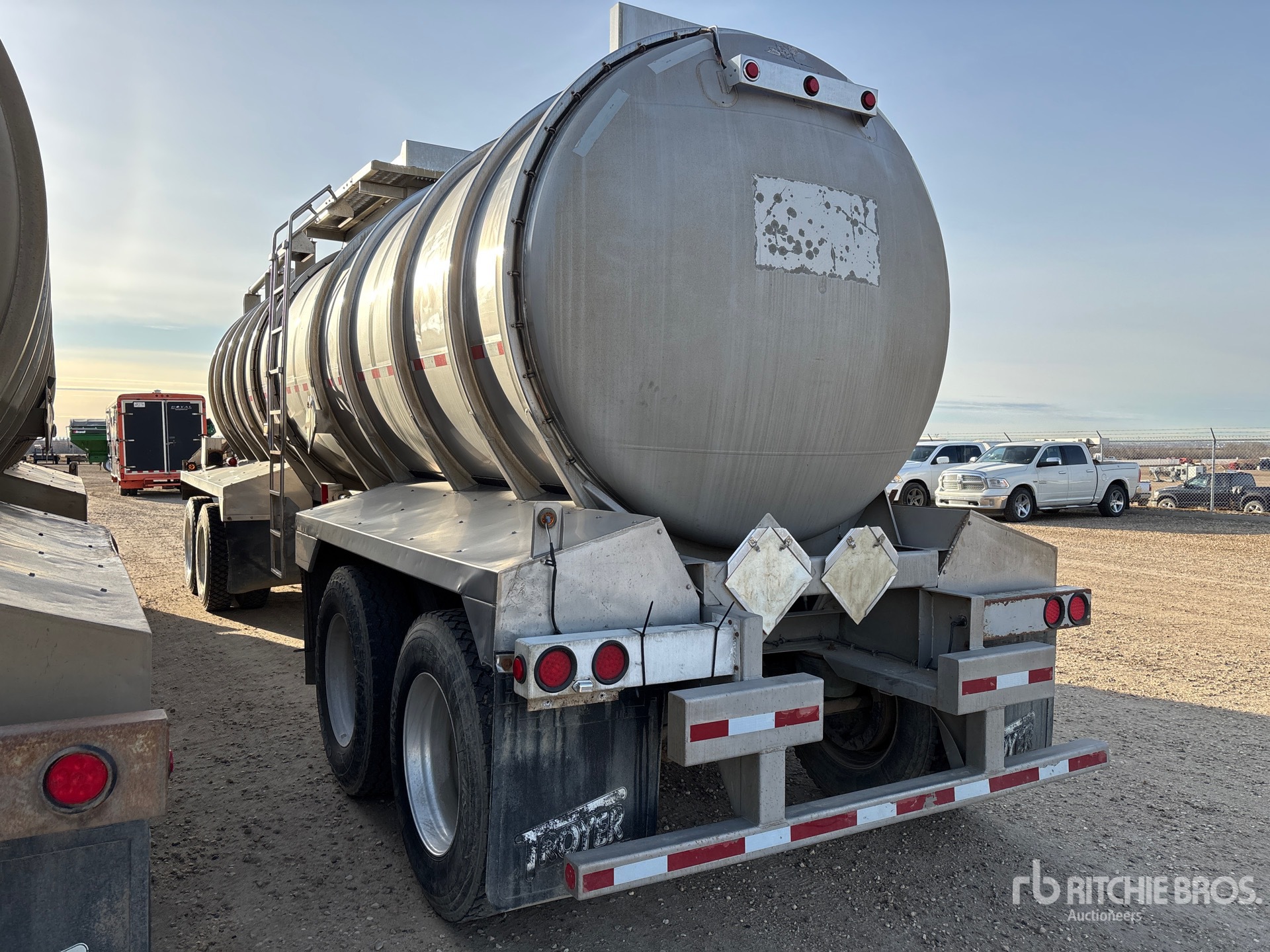 Aspect général with Image, coin arrière gauche