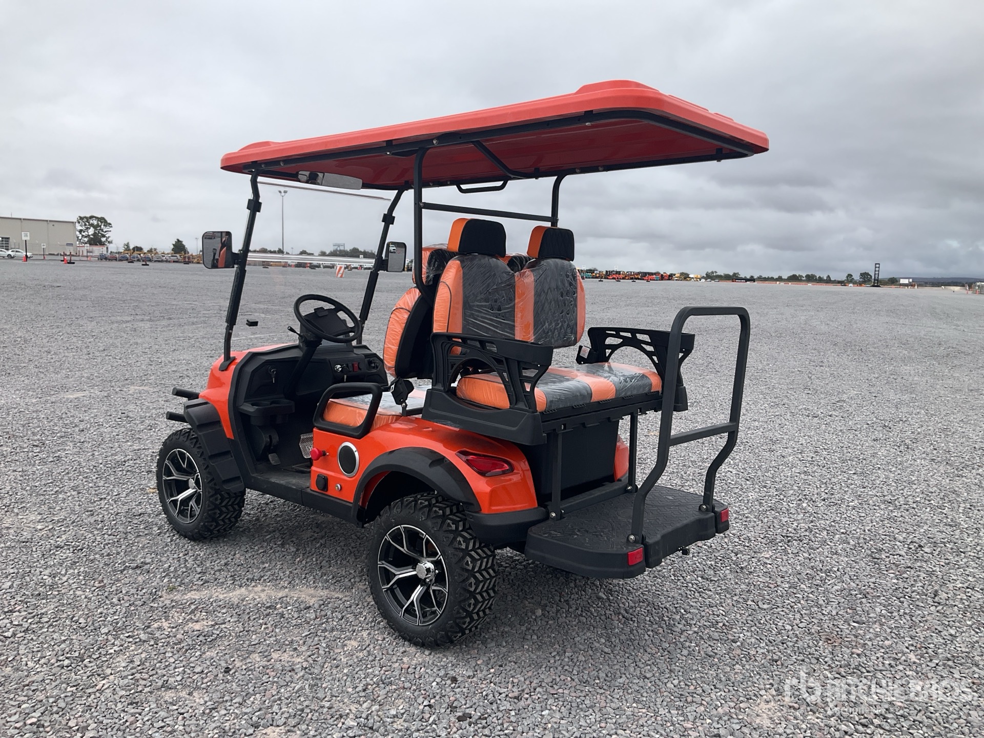 General Appearance with Bild, Ecke hinten links