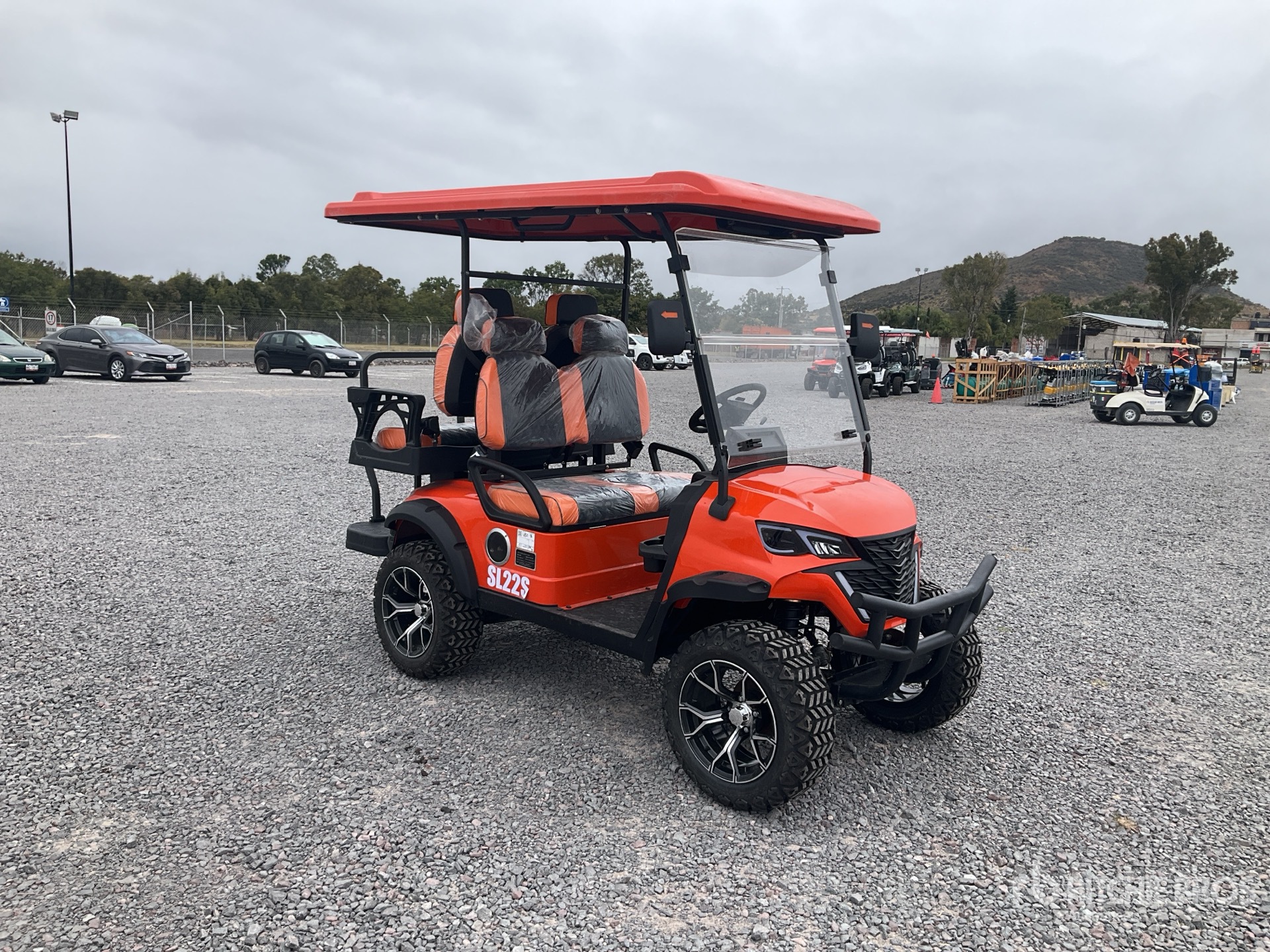 General Appearance with Bild, Ecke vorne rechts