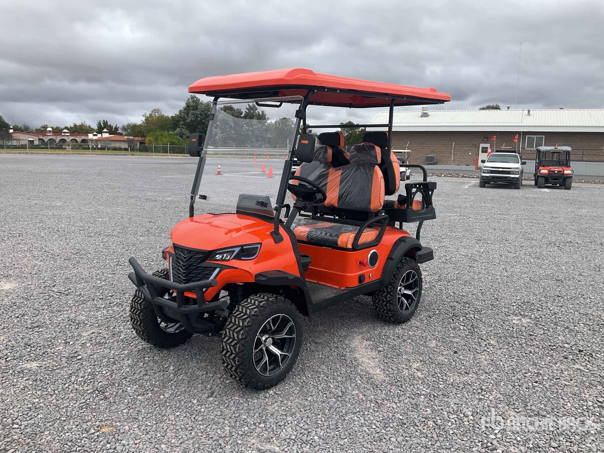 General Appearance with Bild, Ecke vorne links