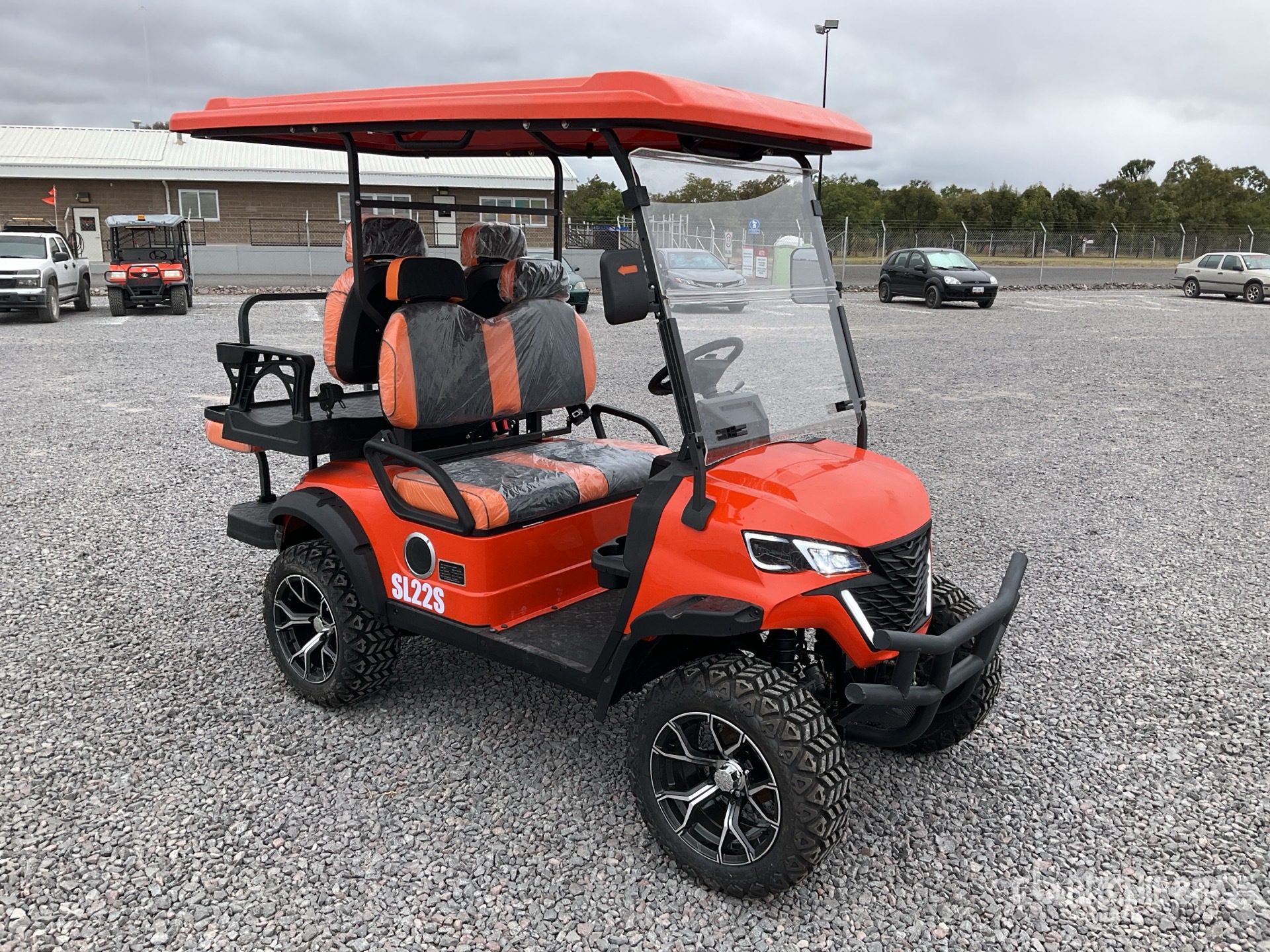 General Appearance with Bild, Ecke vorne rechts