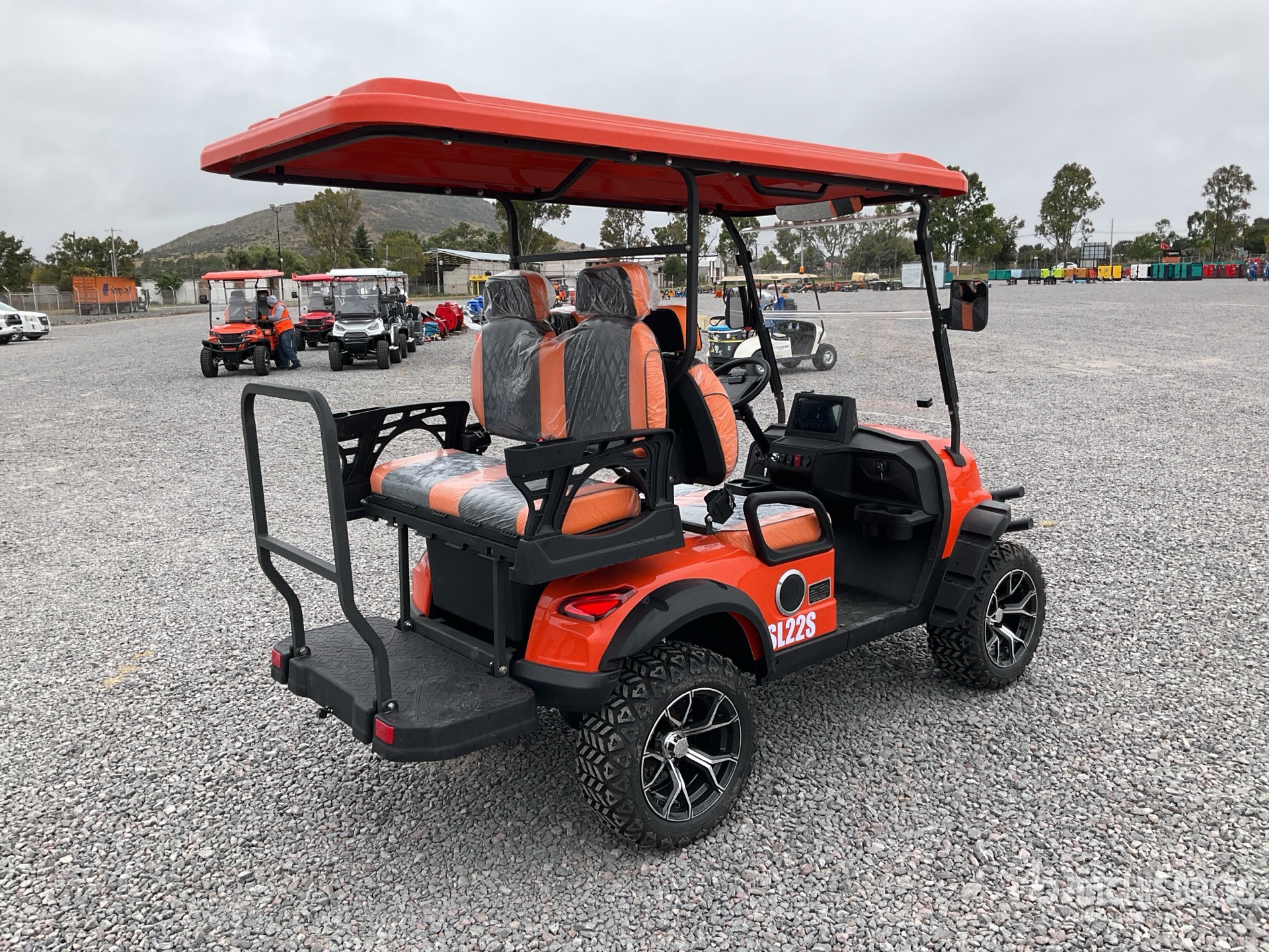 General Appearance with Bild, Ecke hinten rechts