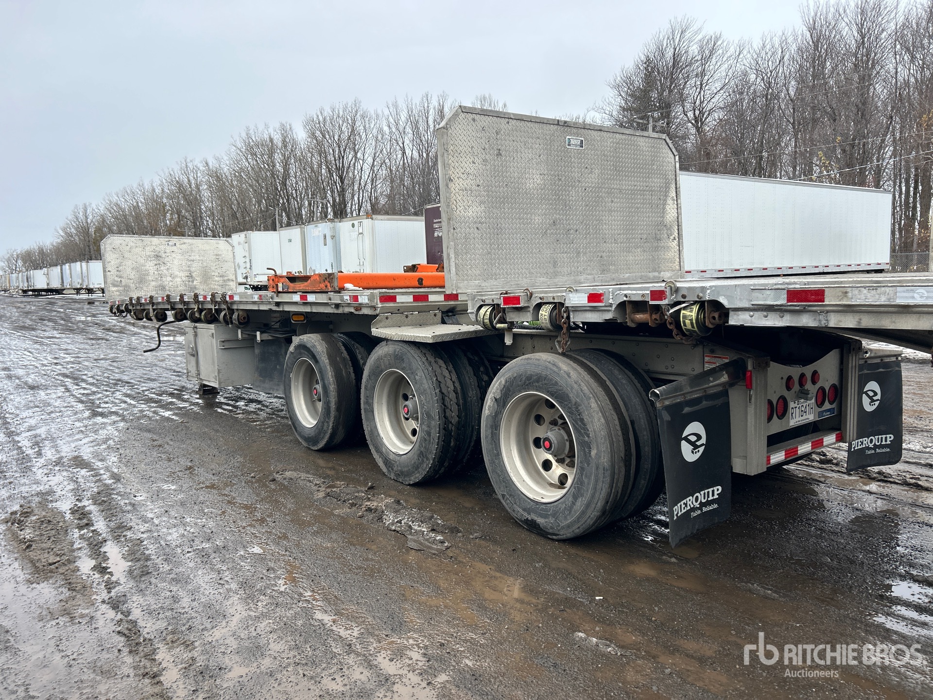 General Appearance with Bild, Ecke hinten links