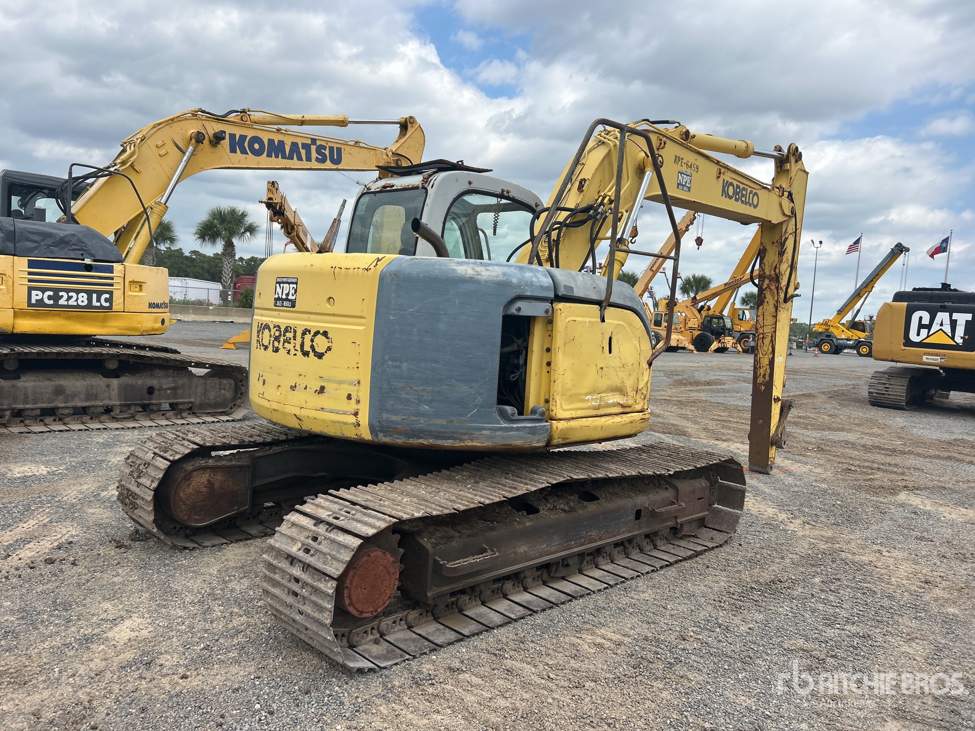 General Appearance with Foto, angolo anteriore sinistro