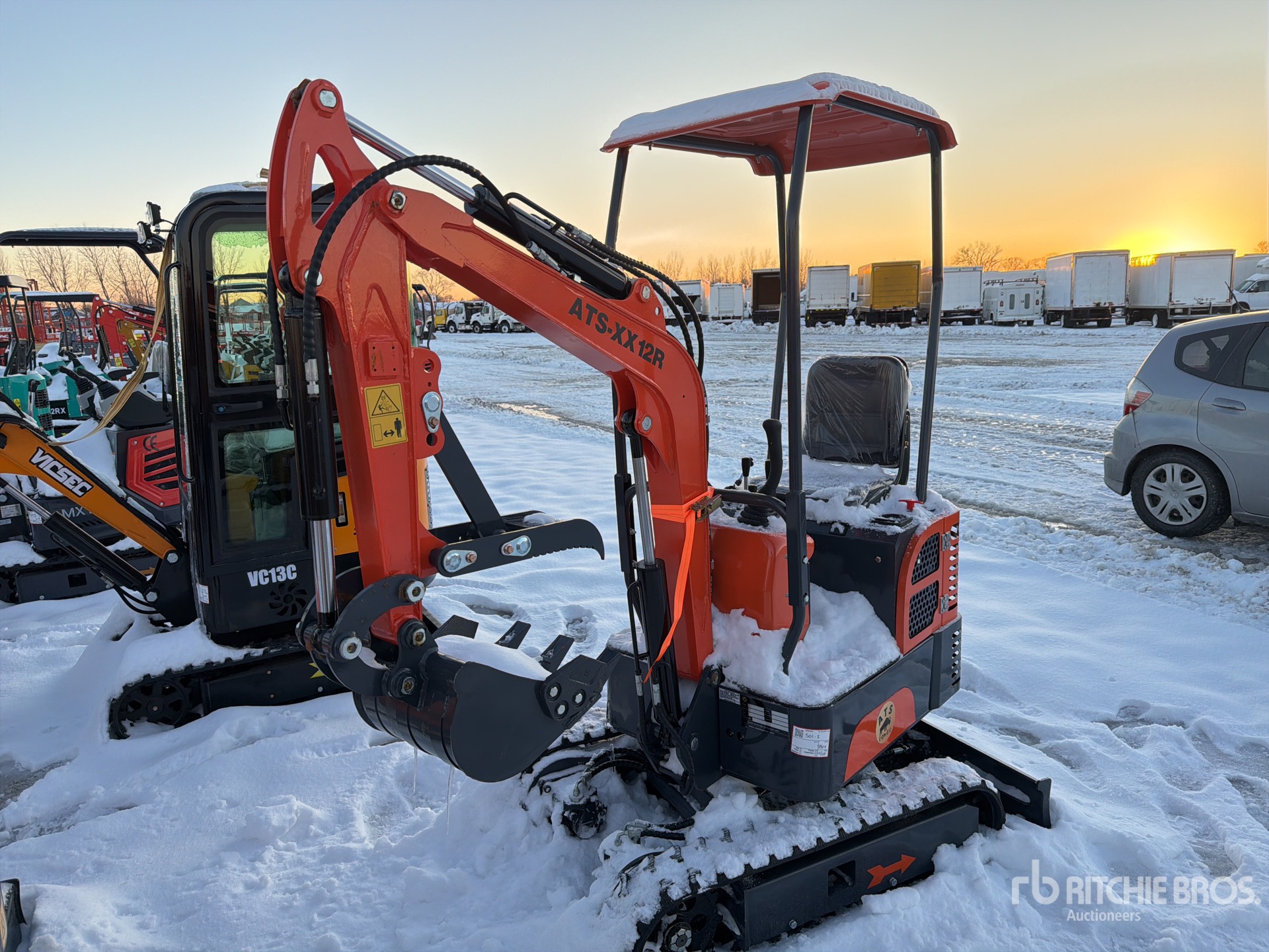 General Appearance with Picture, Left Front Corner