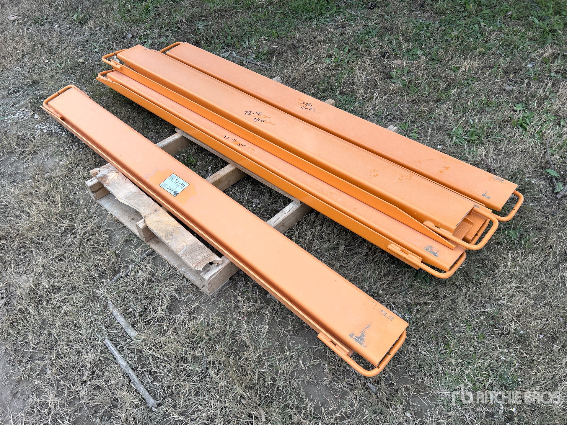 General Appearance with Image, coin avant gauche