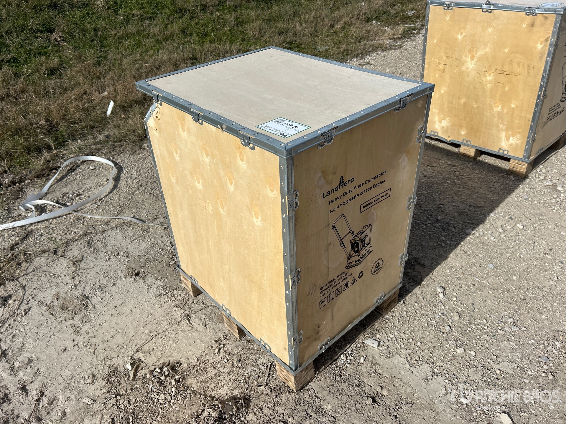 General Appearance with Picture, Left Front Corner