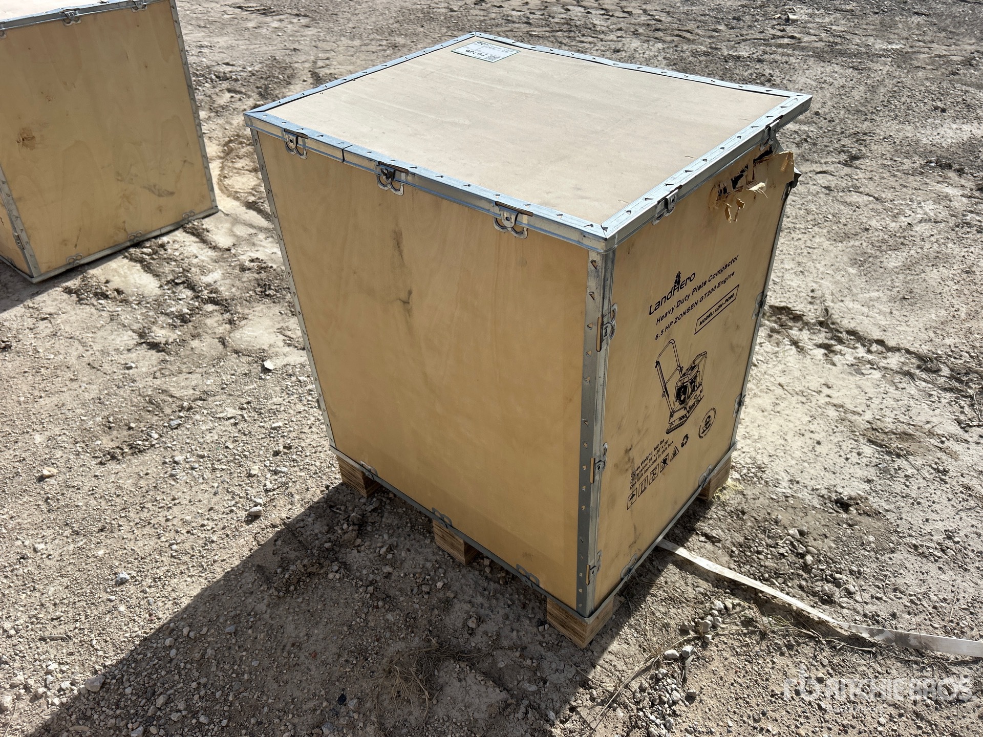 General Appearance with Picture, Right Rear Corner