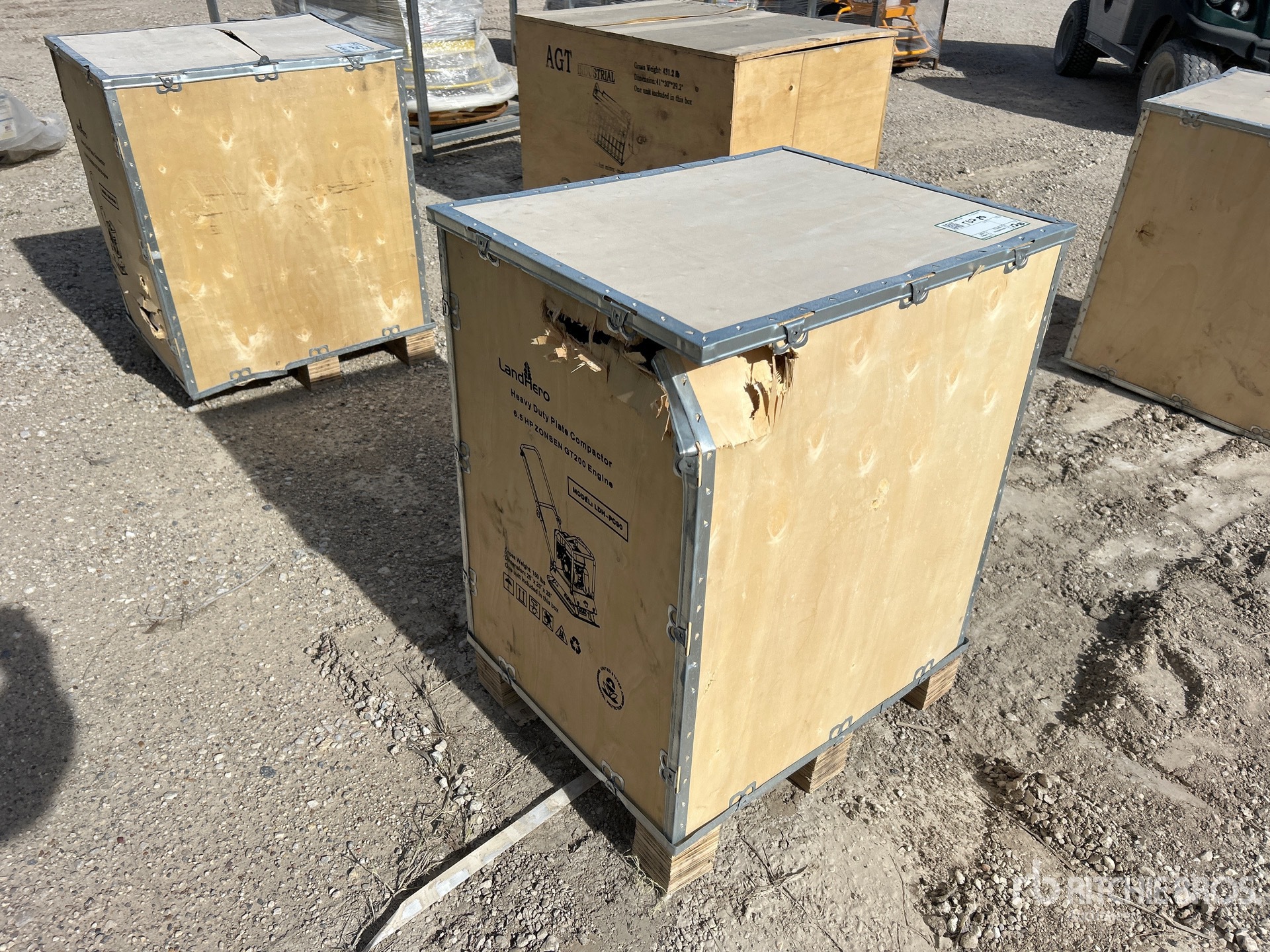 General Appearance with Picture, Right Front Corner