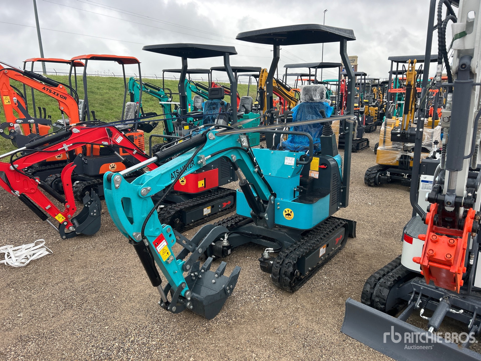 General Appearance with Picture, Left Front Corner