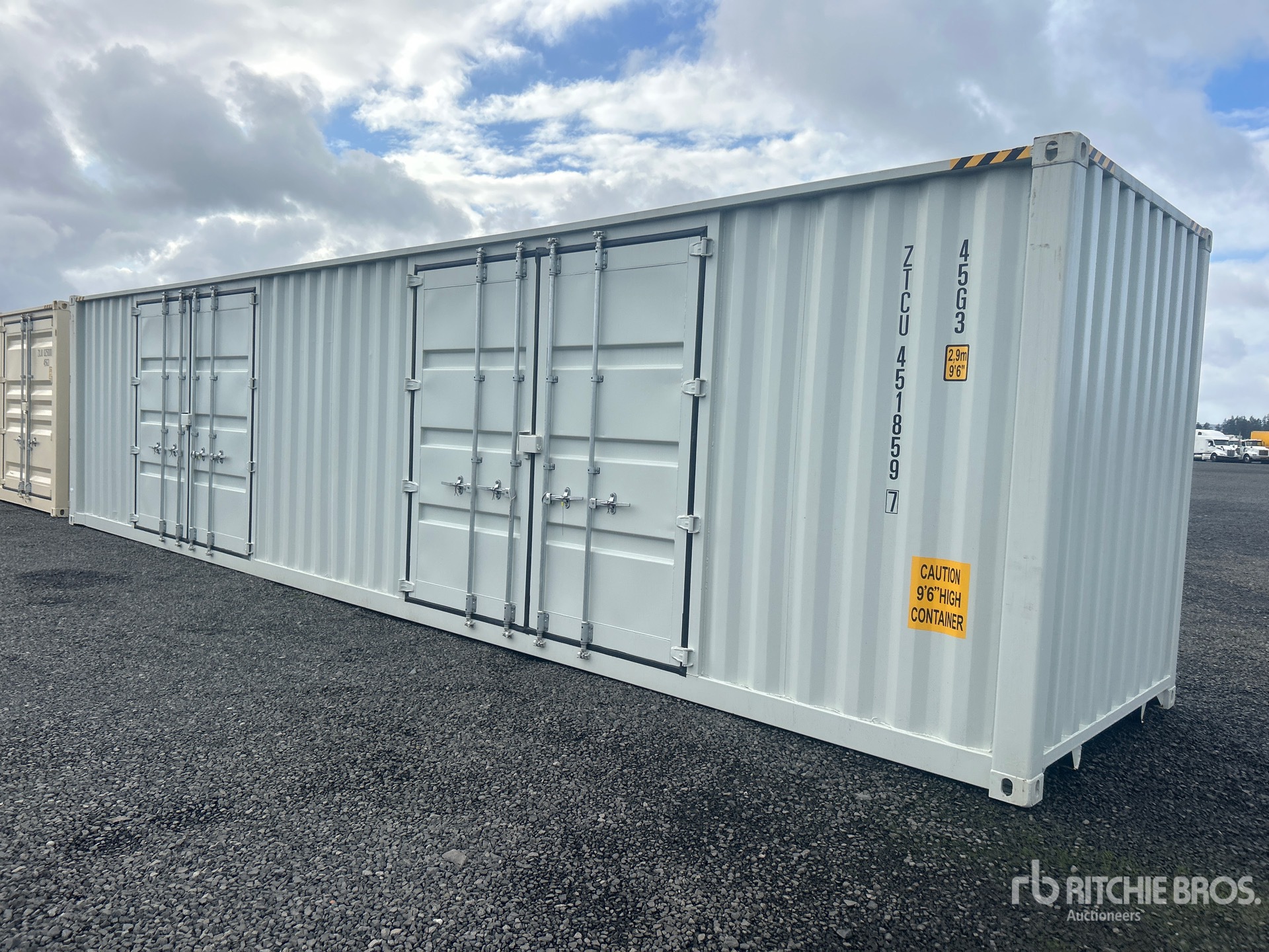 General Appearance with Picture, Right Front Corner