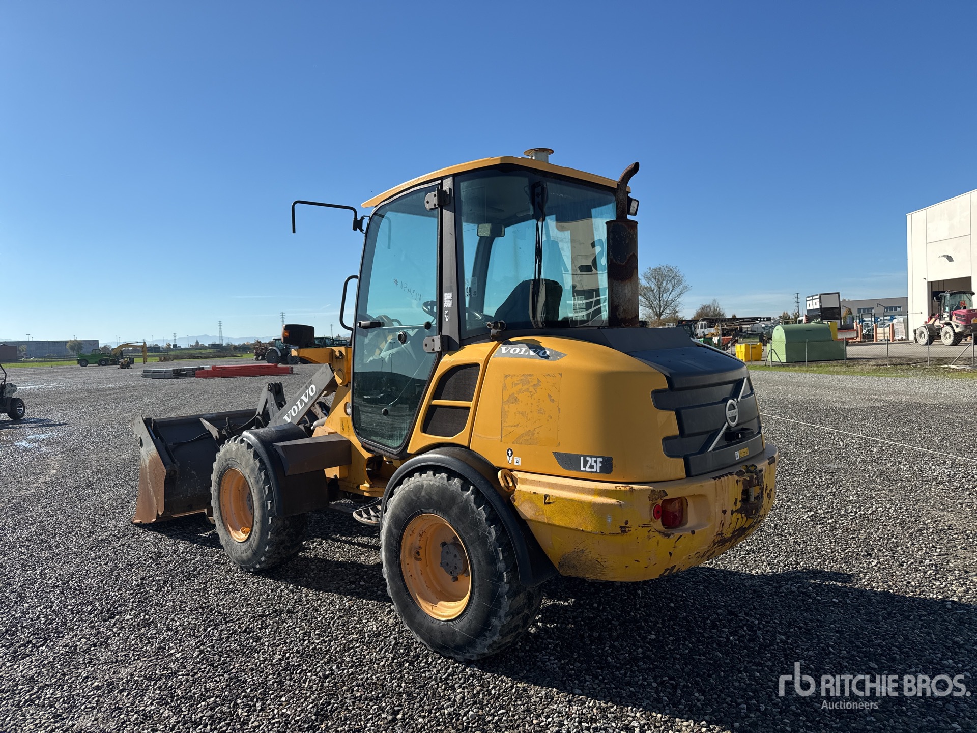 General Appearance with Bild, Ecke hinten links