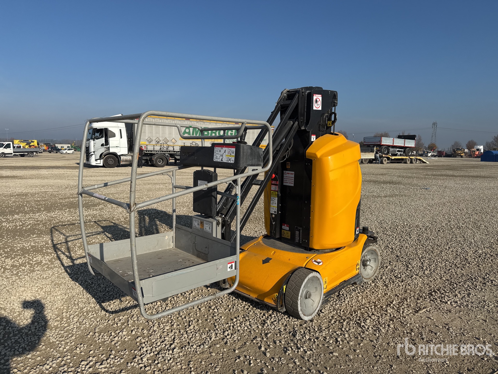 General Appearance with Picture, Left Front Corner