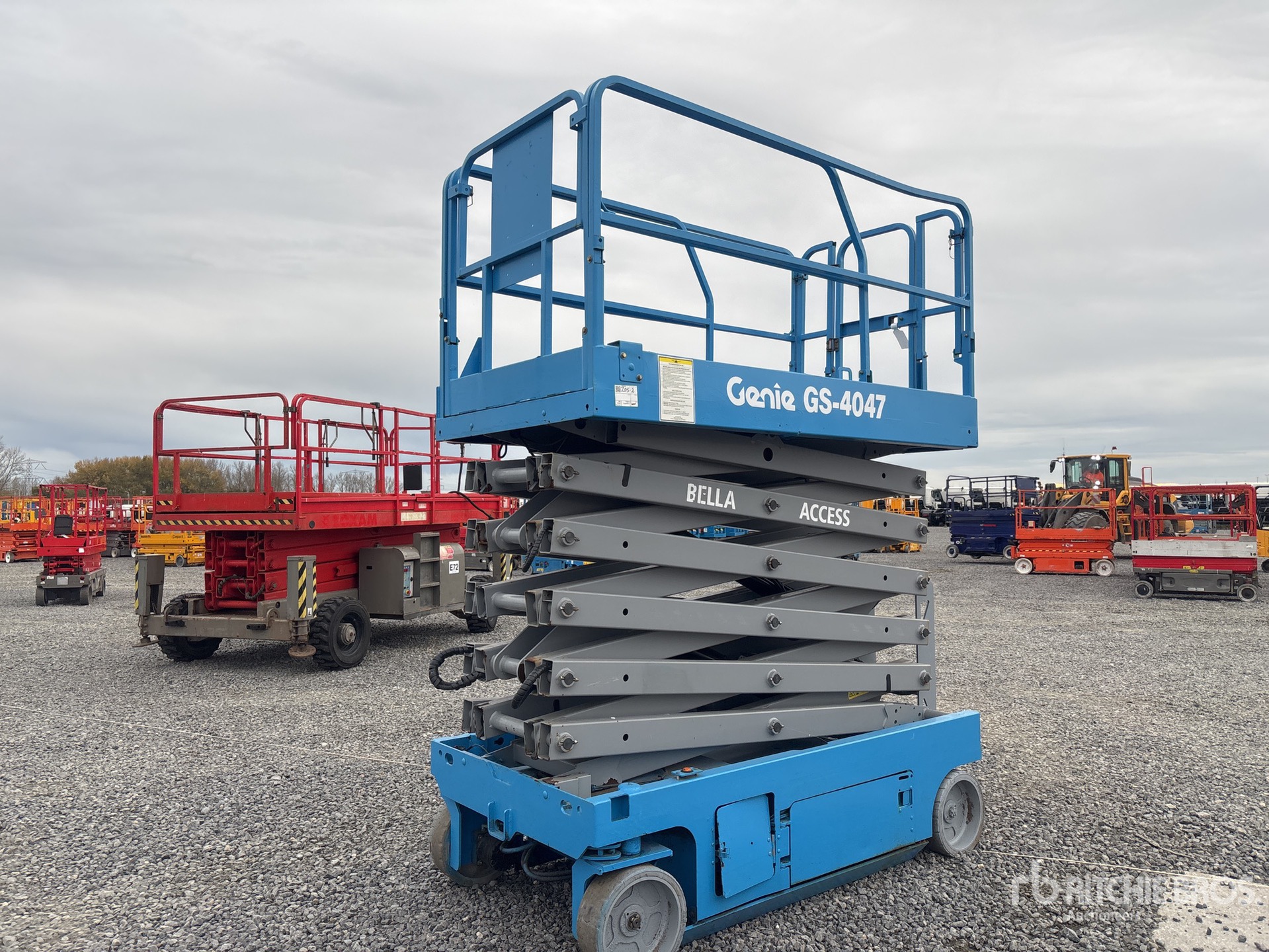 General Appearance with Bild, Ecke vorne links