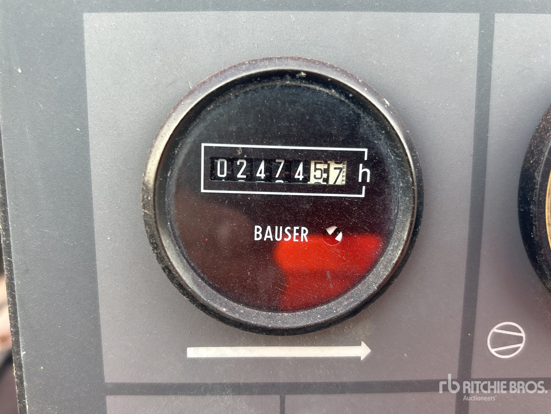 General Appearance with Hour Meter / Odometer