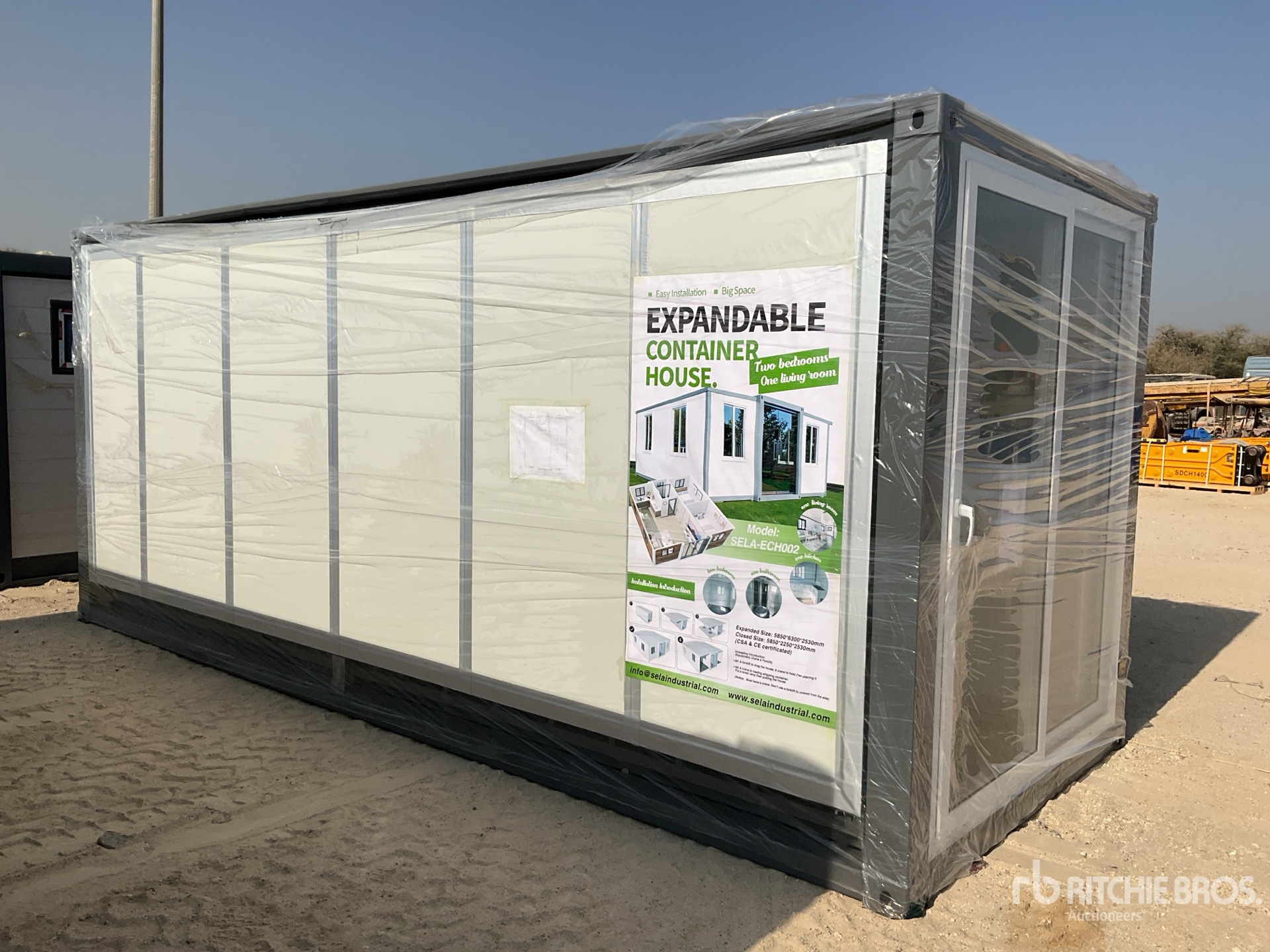 General Appearance with Picture, Right Front Corner