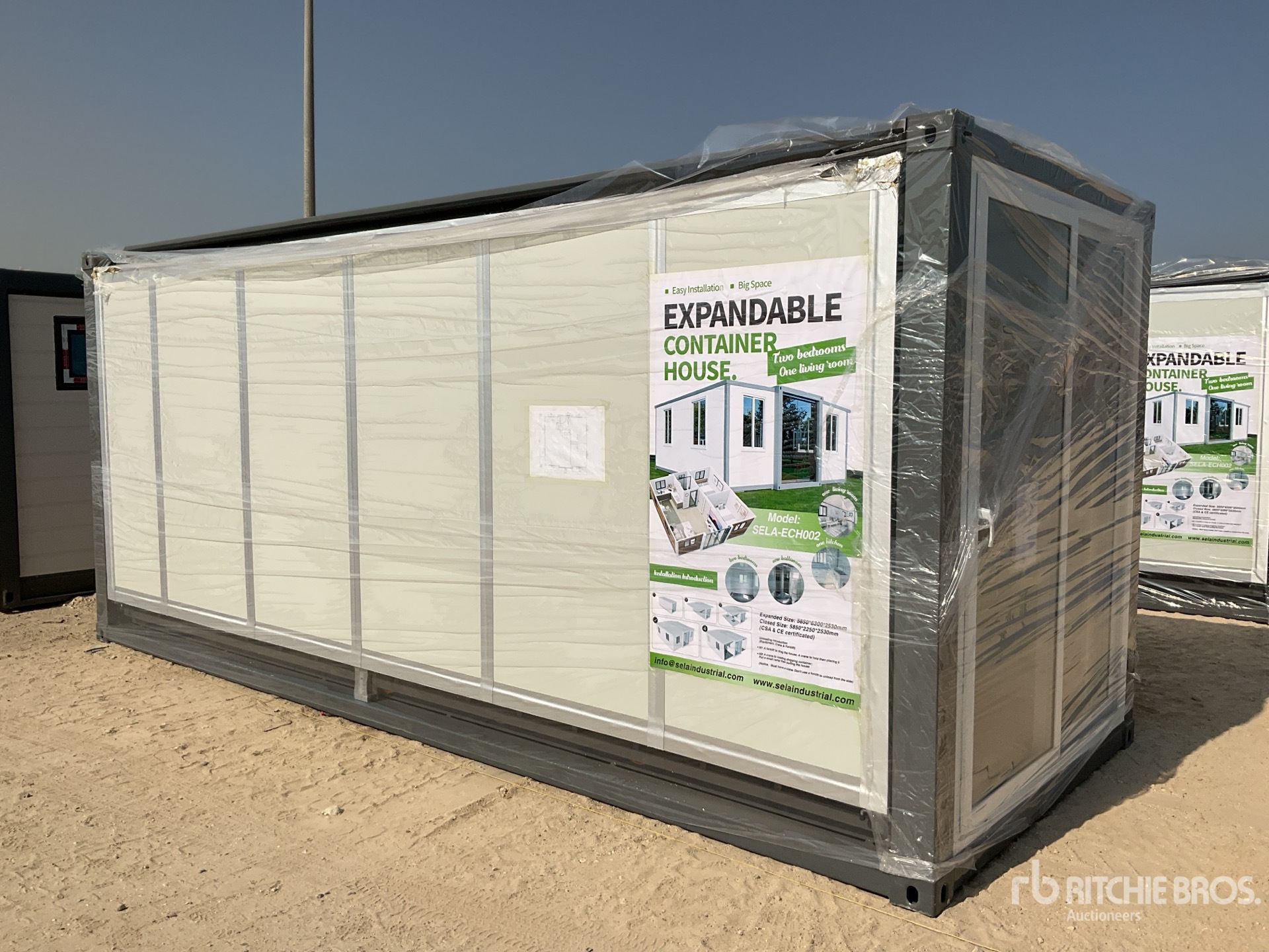 General Appearance with Picture, Right Front Corner