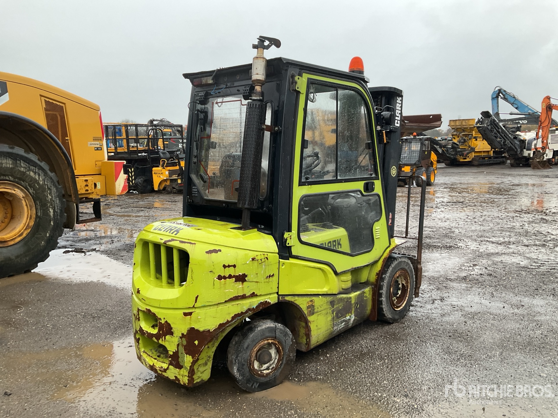 General Appearance with Foto, angolo anteriore sinistro