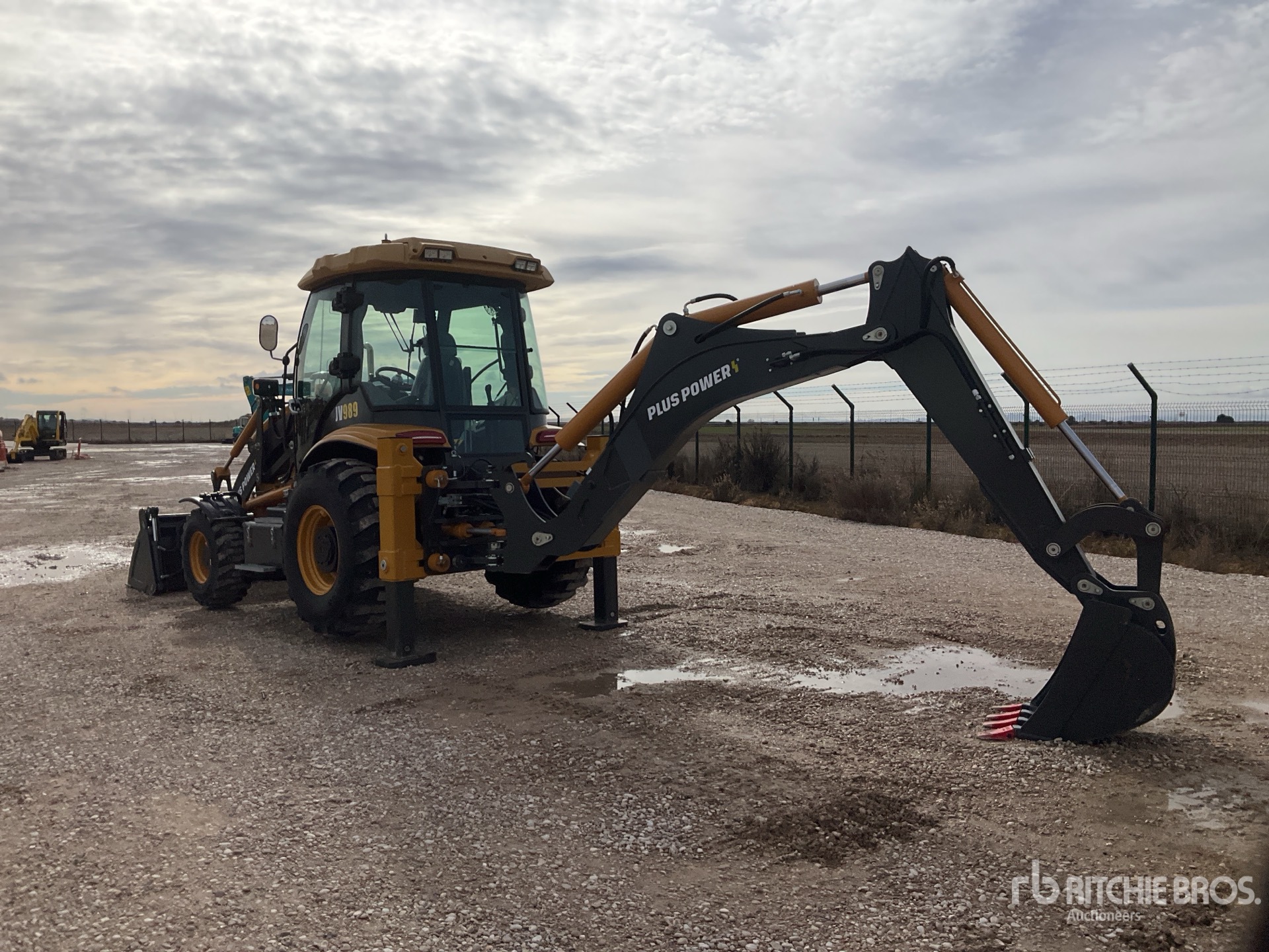 General Appearance with Bild, Ecke hinten links