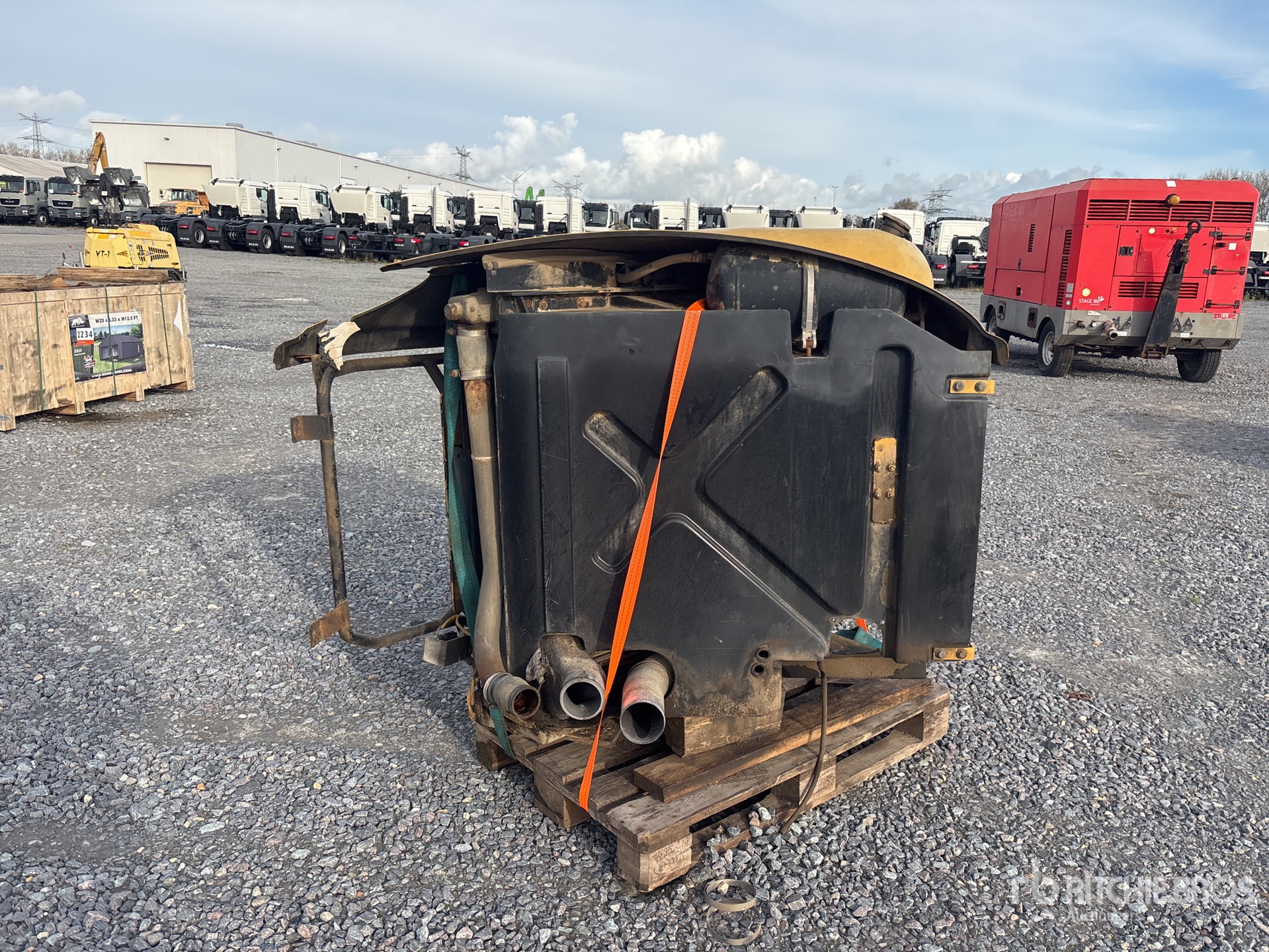 General Appearance with Image, coin arrière droit