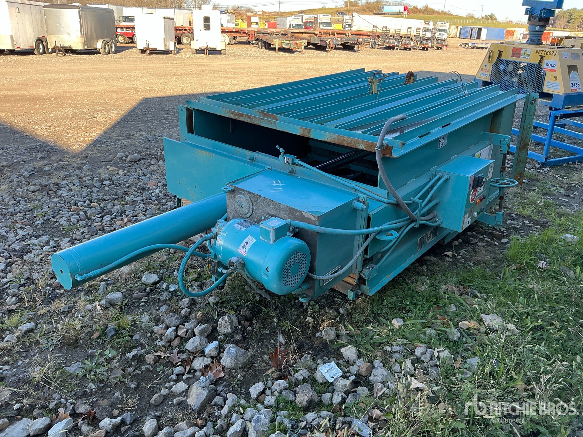 General Appearance with Image, coin avant gauche