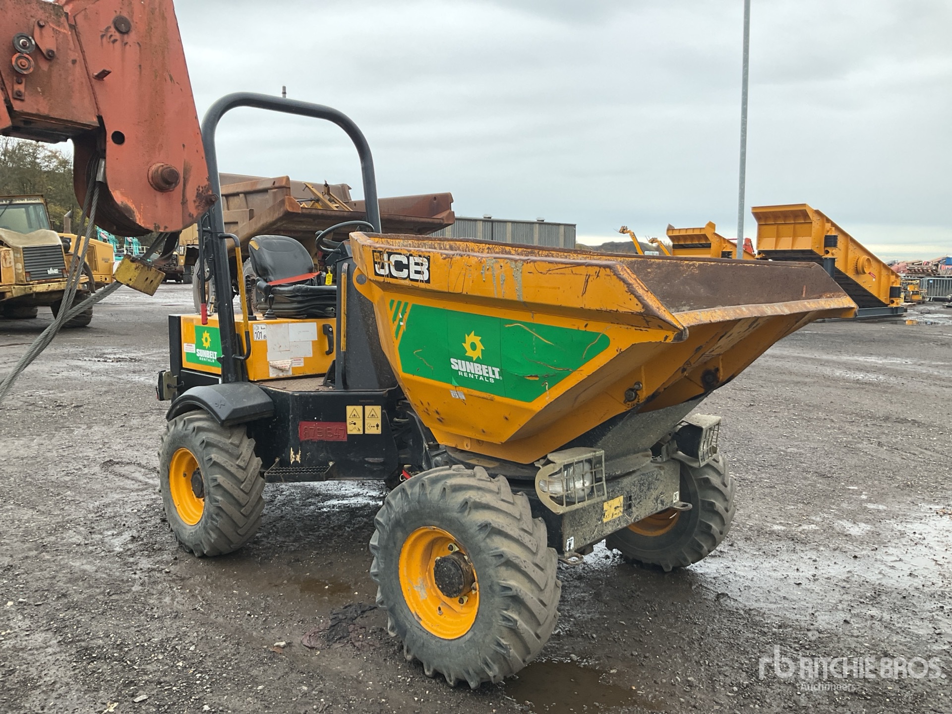 General Appearance with Picture, Right Front Corner