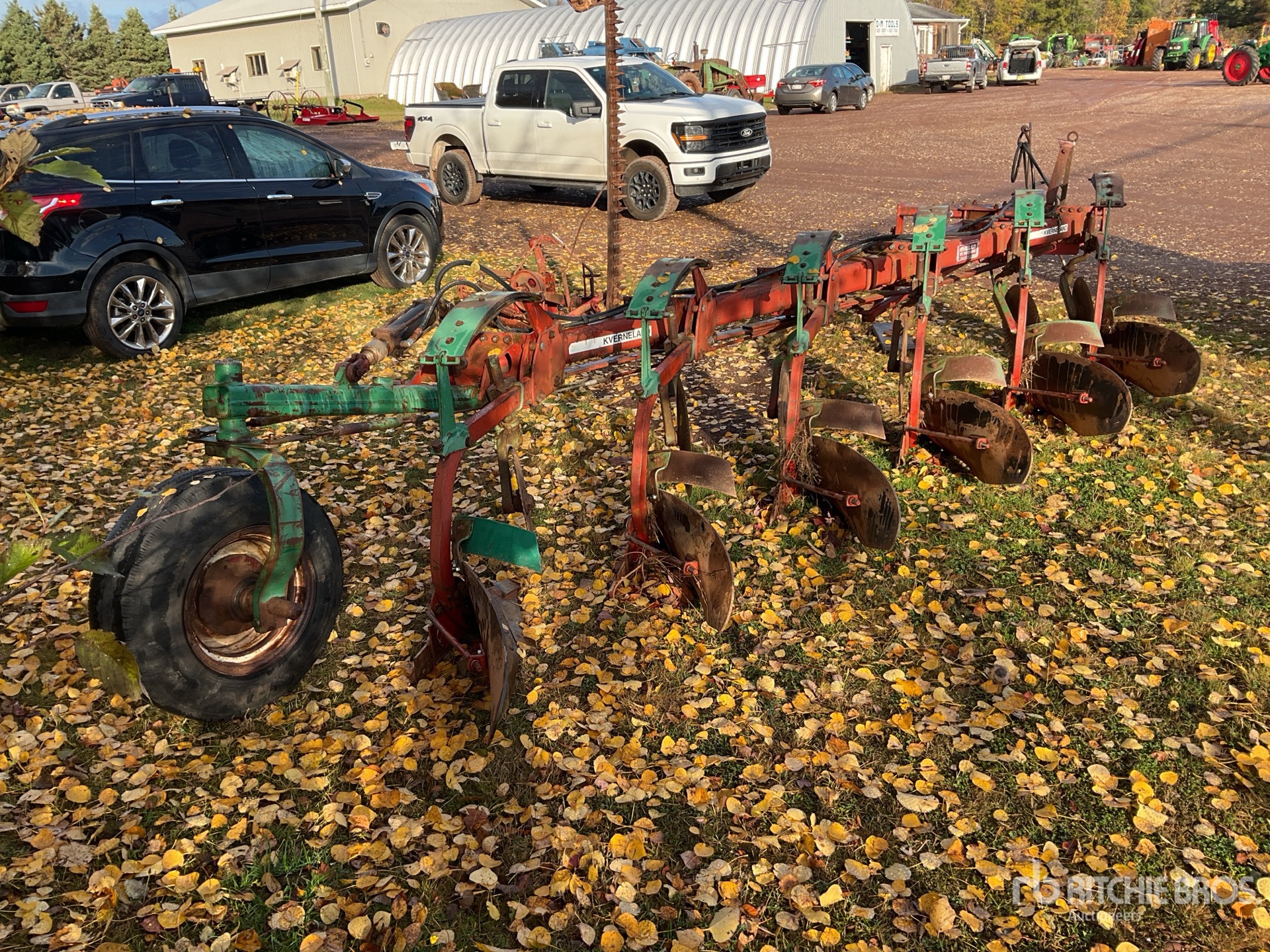 Aspect général with Image, coin arrière droit
