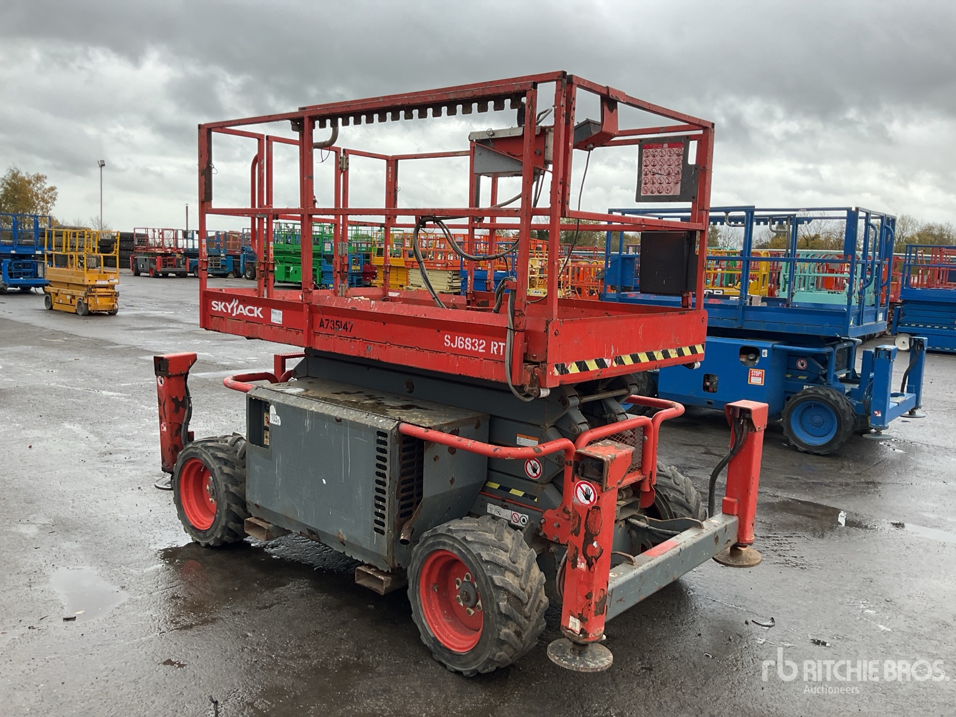 General Appearance with Picture, Right Front Corner