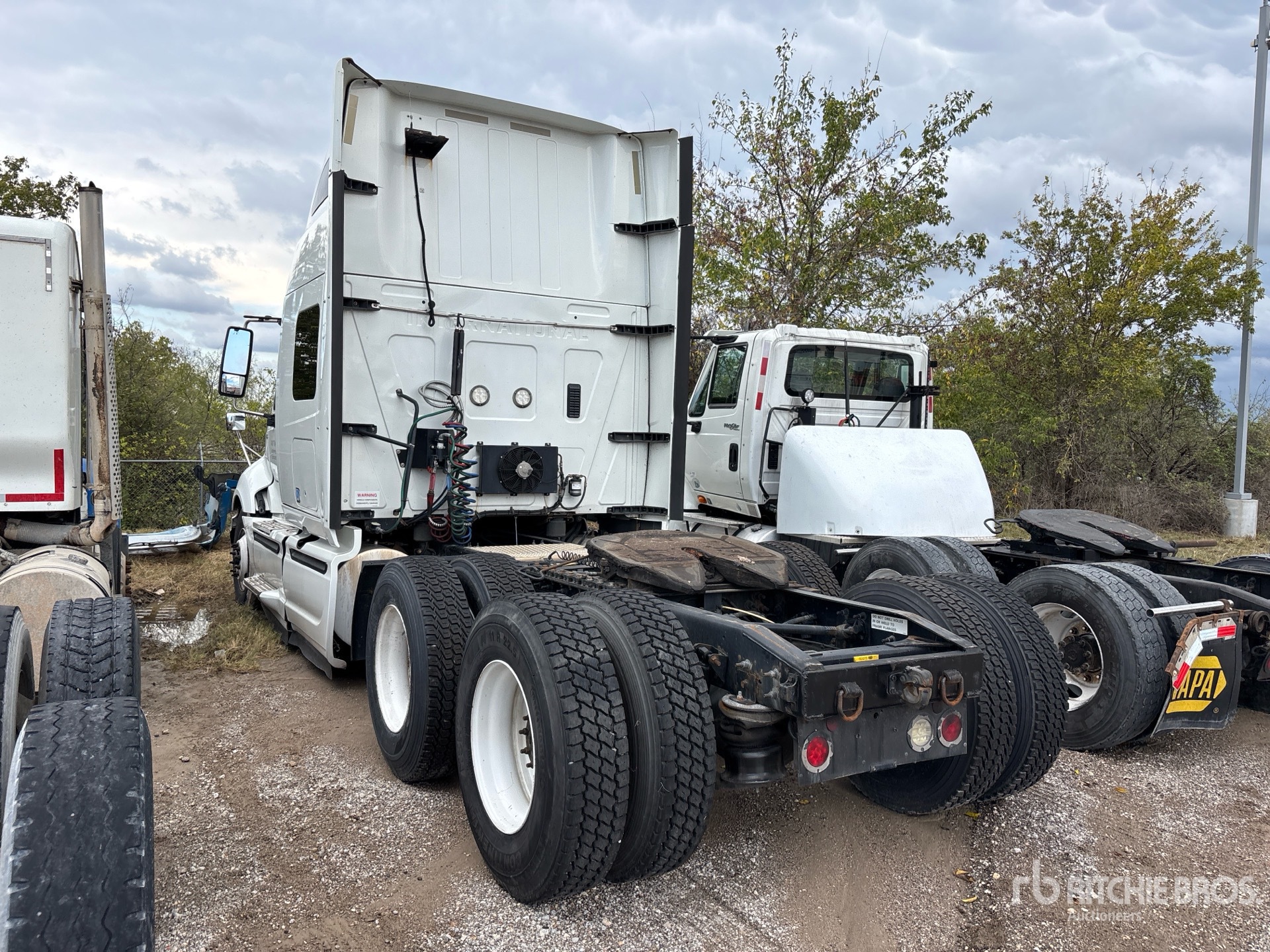 General Appearance with Picture, Left Rear Corner