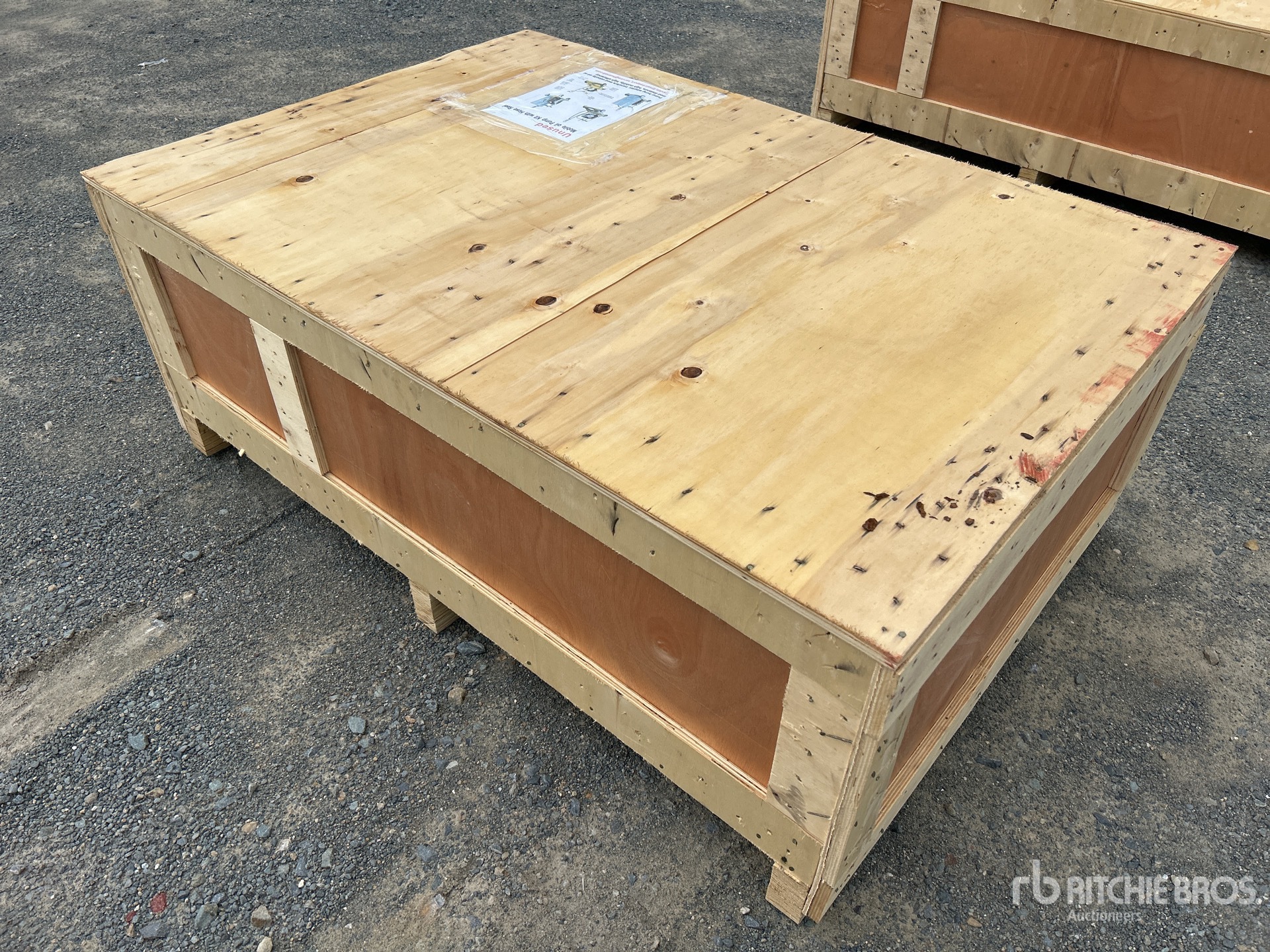 General Appearance with Picture, Right Rear Corner