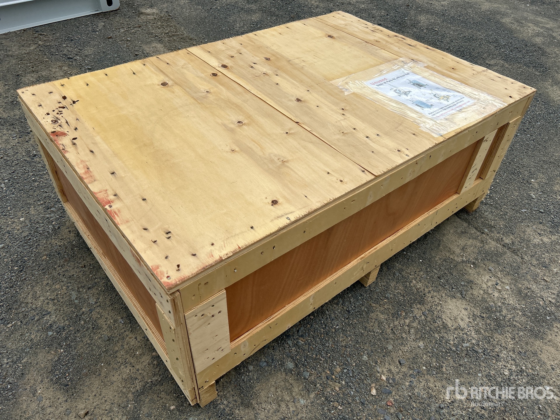 General Appearance with Picture, Right Front Corner