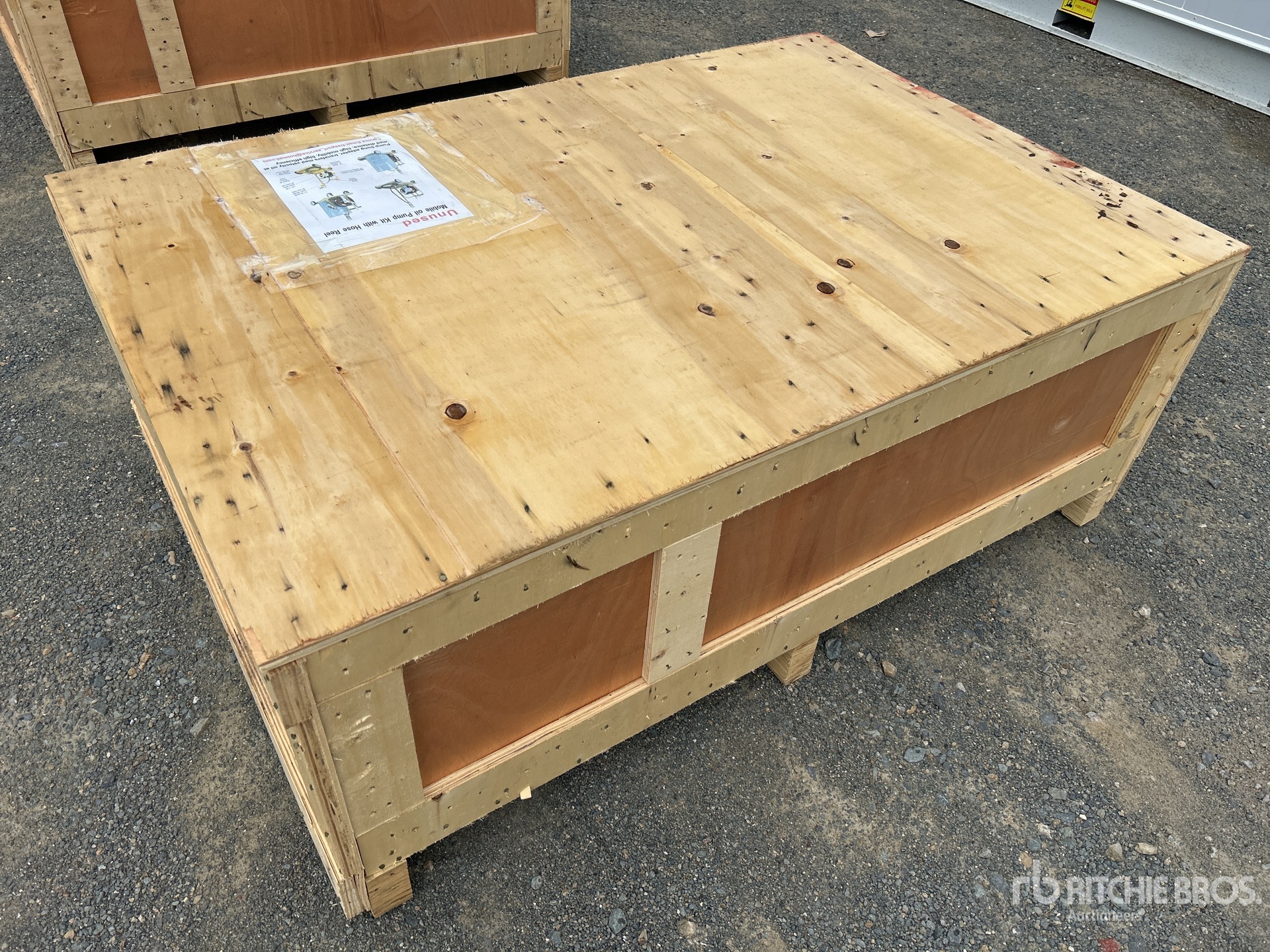 General Appearance with Picture, Left Rear Corner