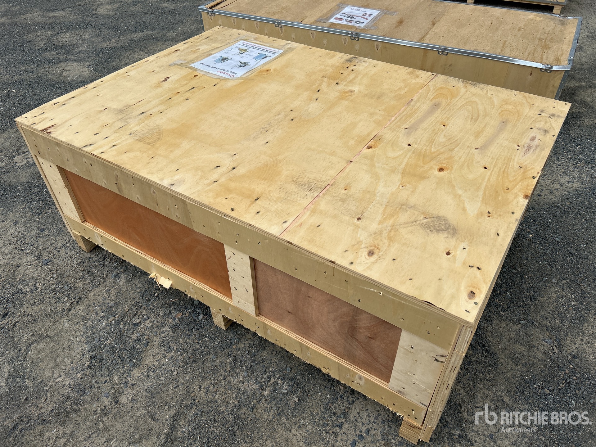 General Appearance with Picture, Right Rear Corner